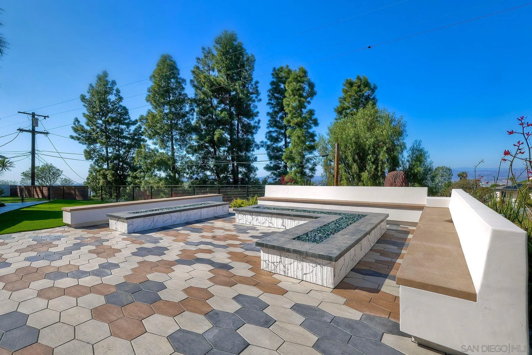 9945 Alto Dr.