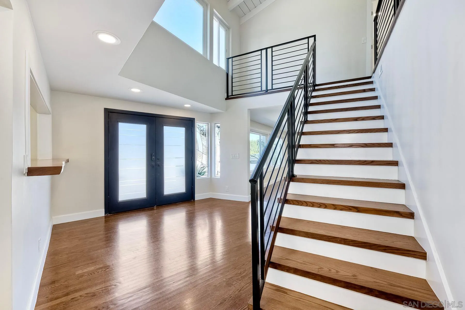 9945 Alto Dr.