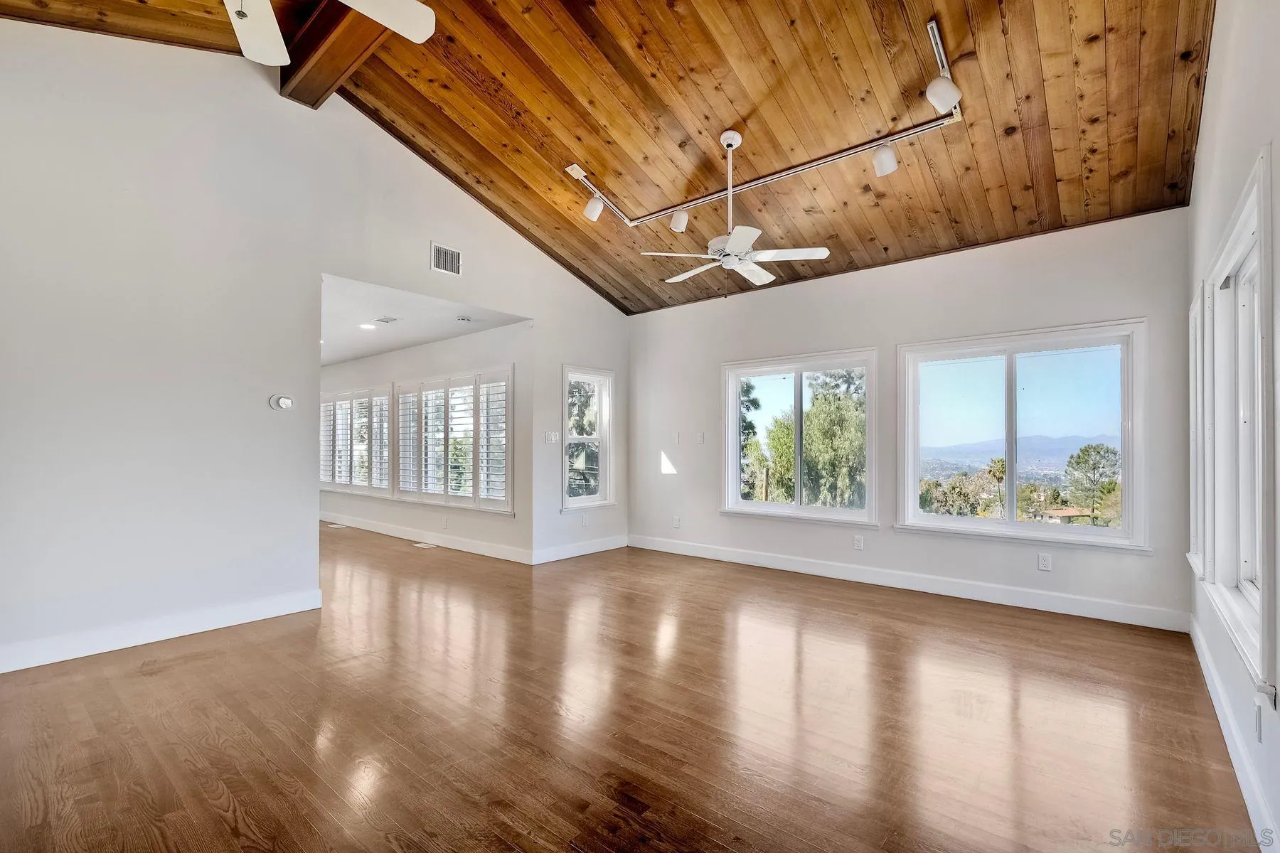 9945 Alto Dr.