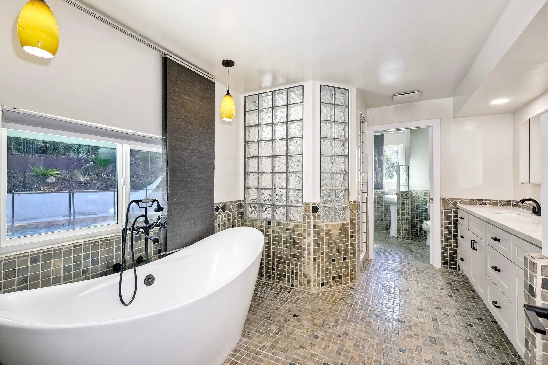 9945 Alto Dr.