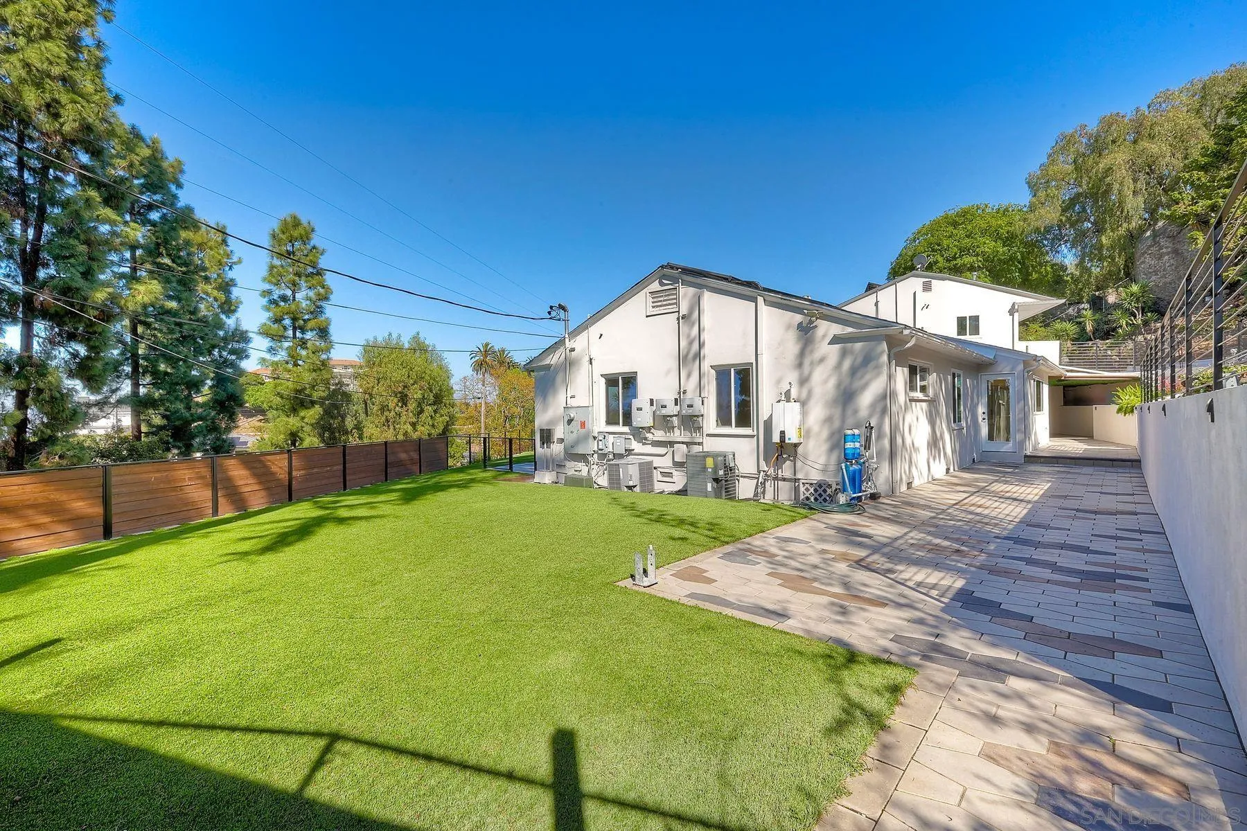 9945 Alto Dr.