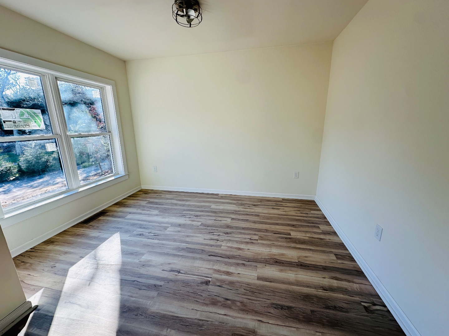 128 Manchester Avenue