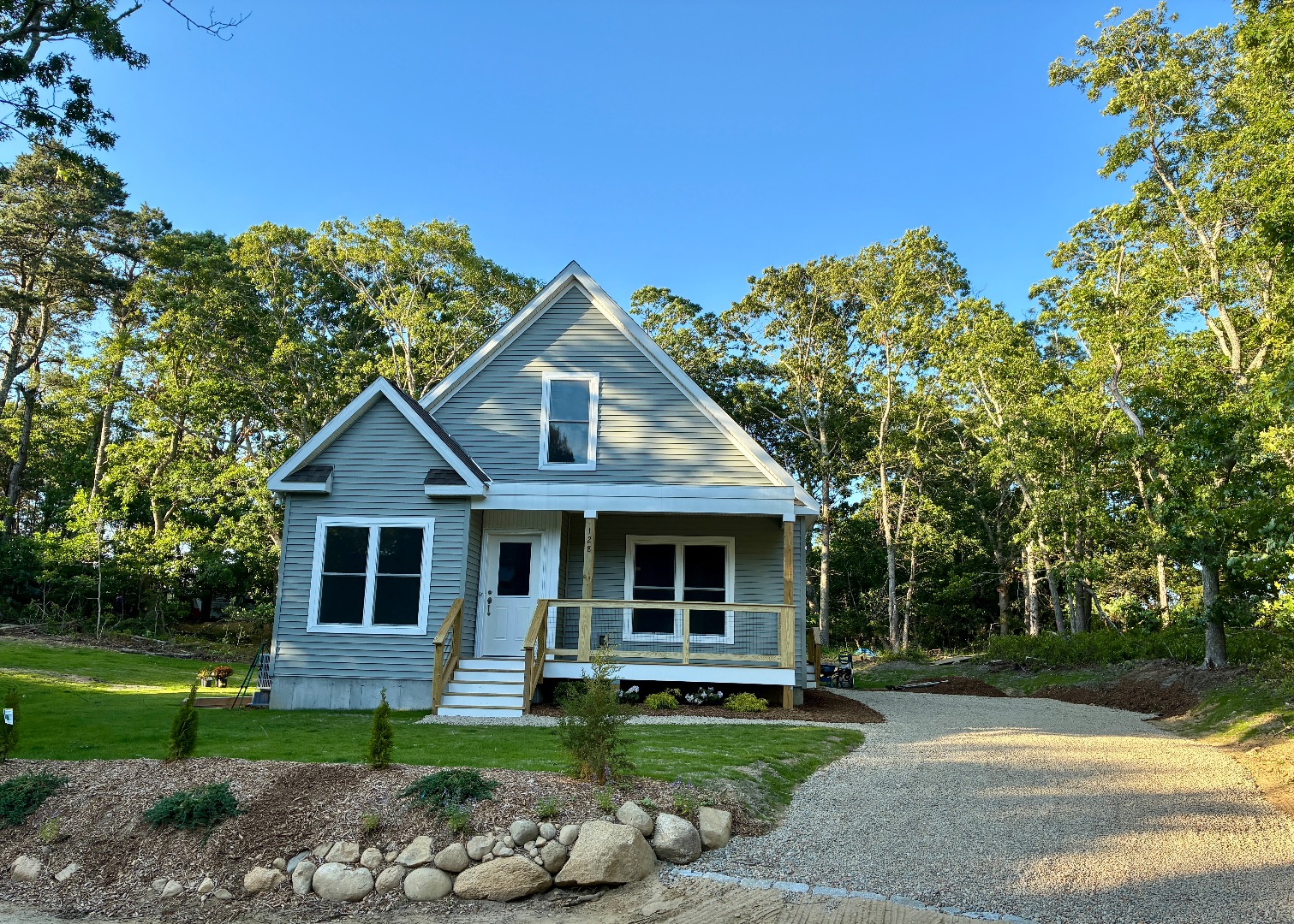 128 Manchester Avenue