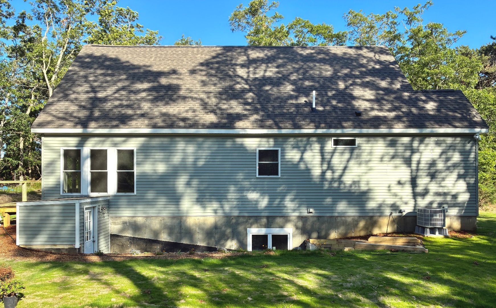 128 Manchester Avenue