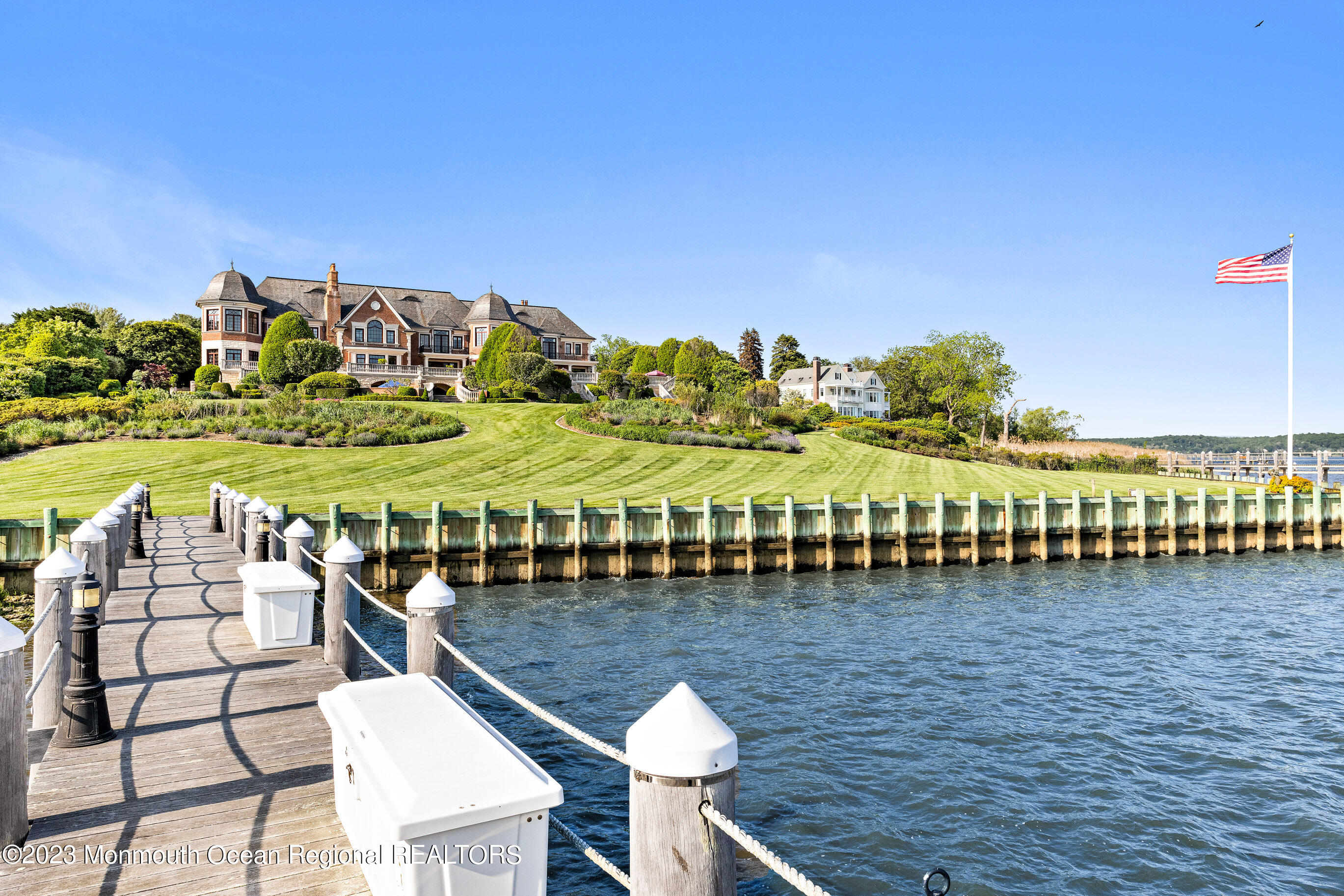15 Sailors Way