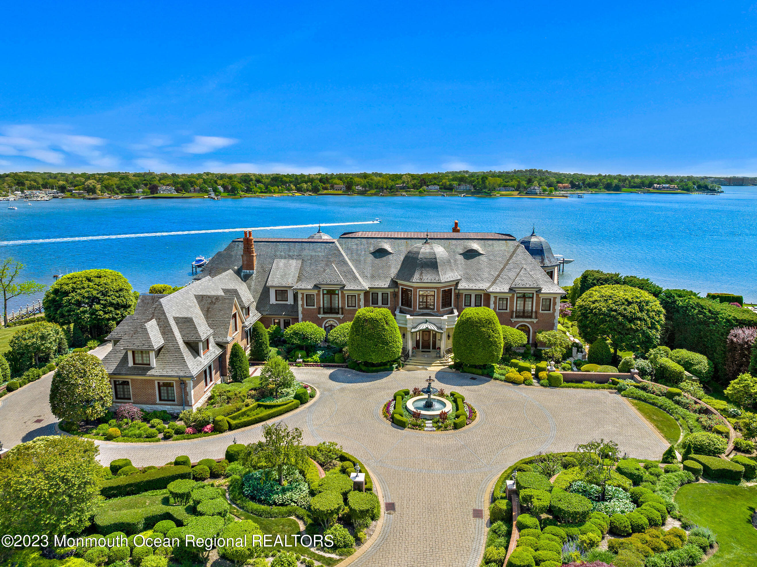 15 Sailors Way
