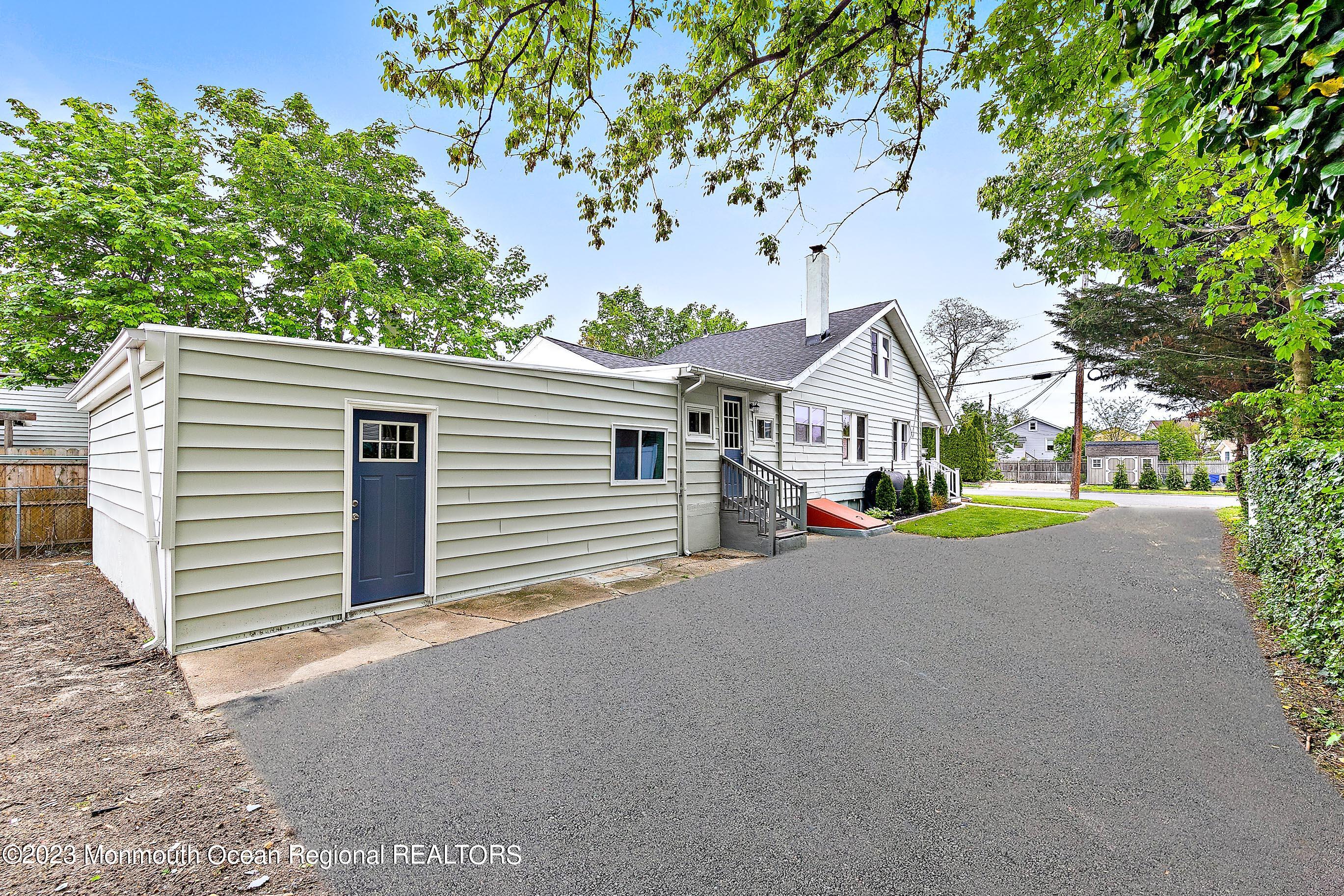 1805 Margerum Avenue