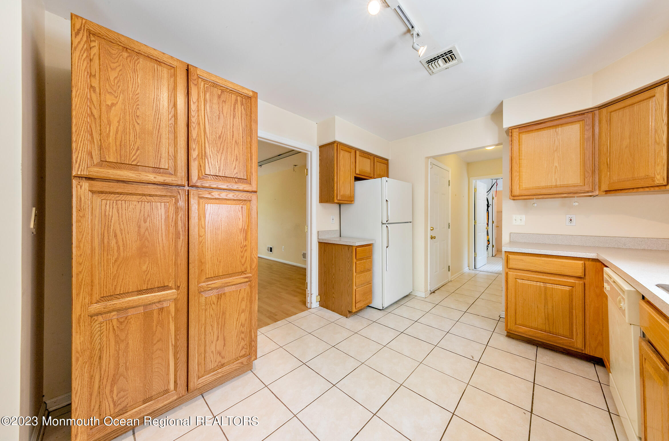 106 S Cookman Avenue