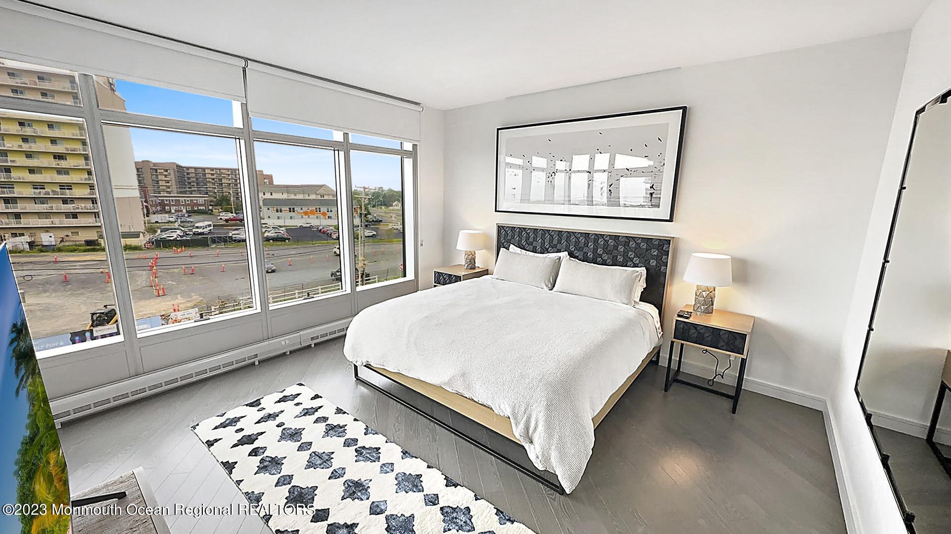 15 Morris Avenue, 317