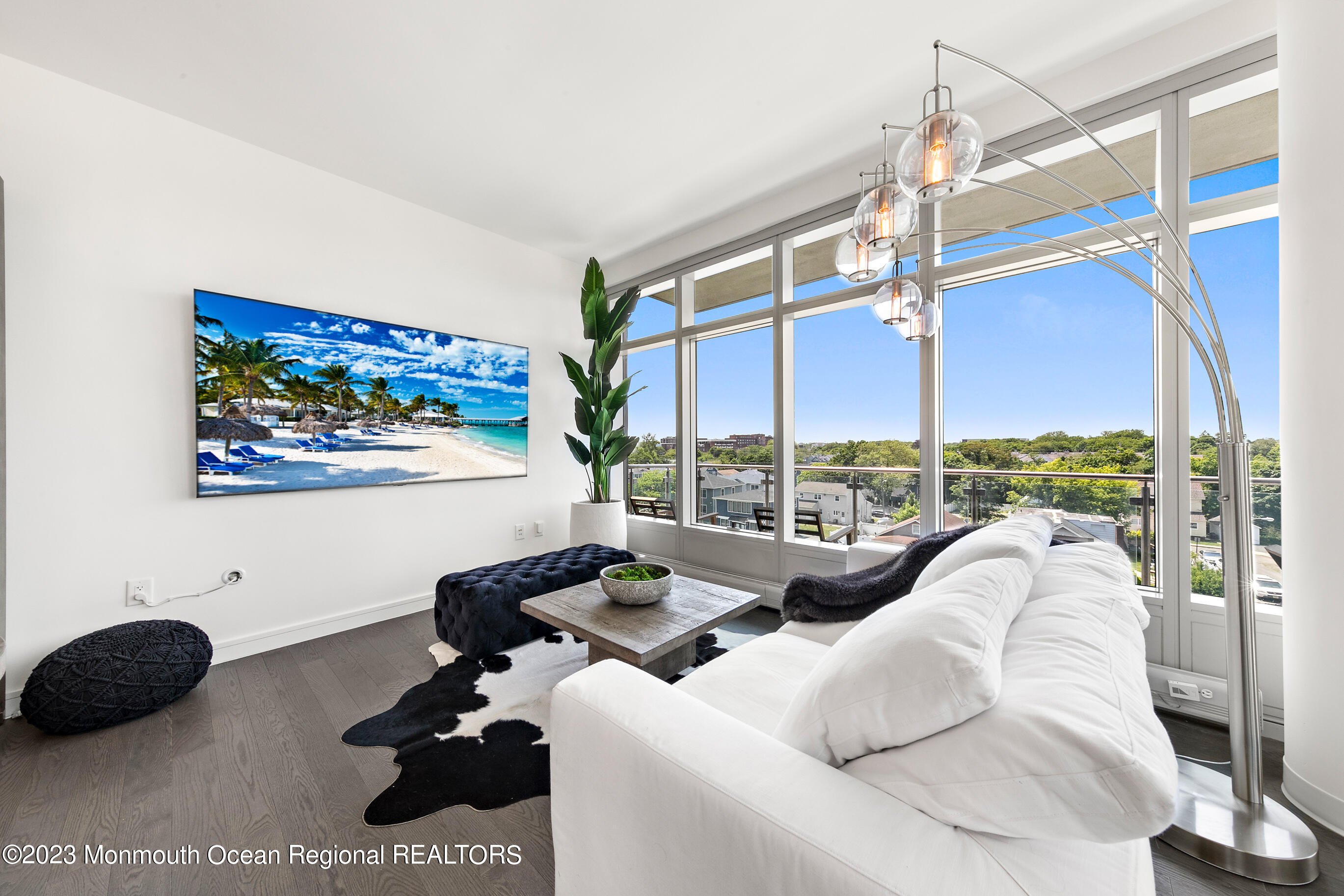 15 Morris Avenue, 401