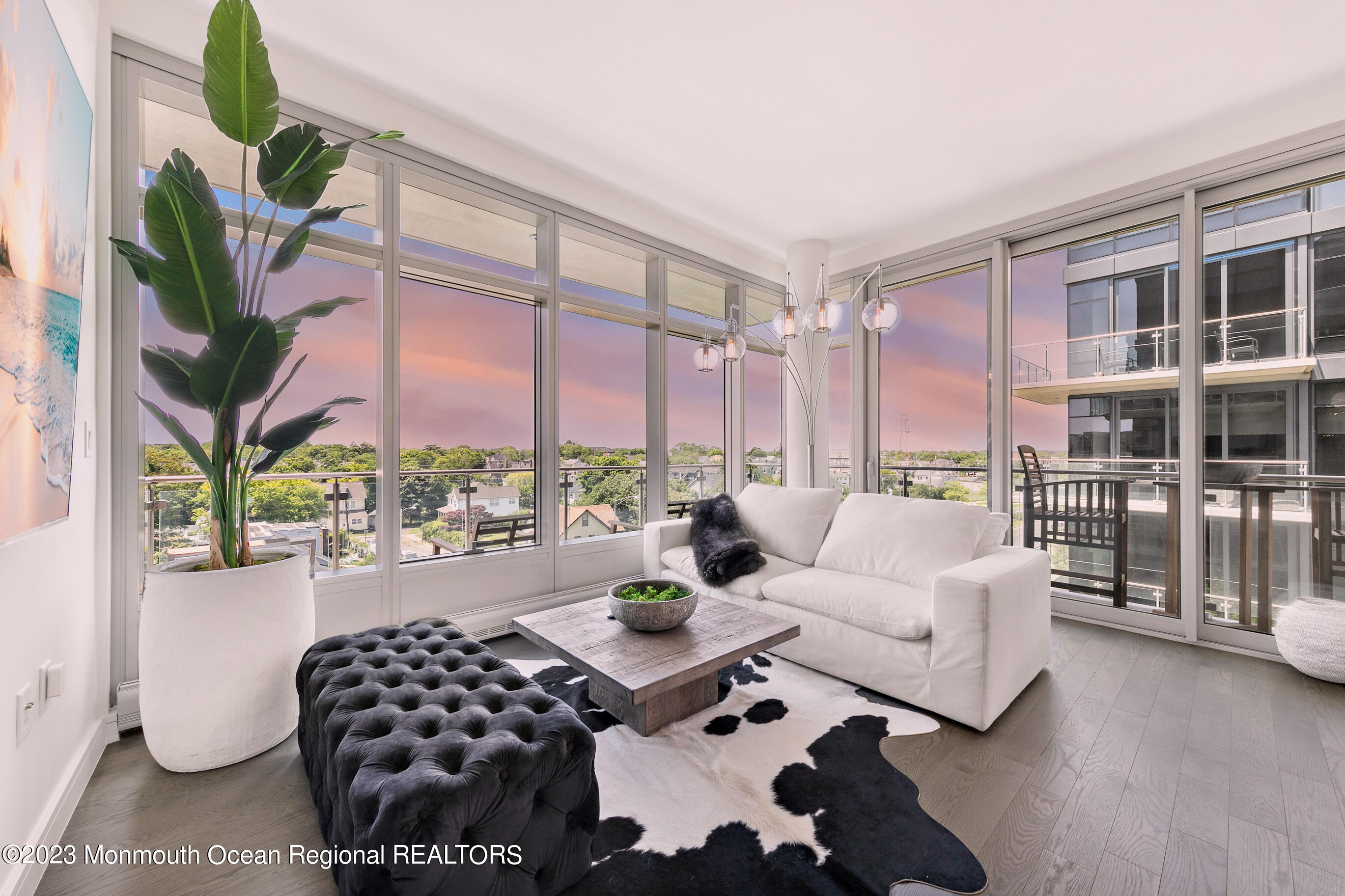 15 Morris Avenue, 401