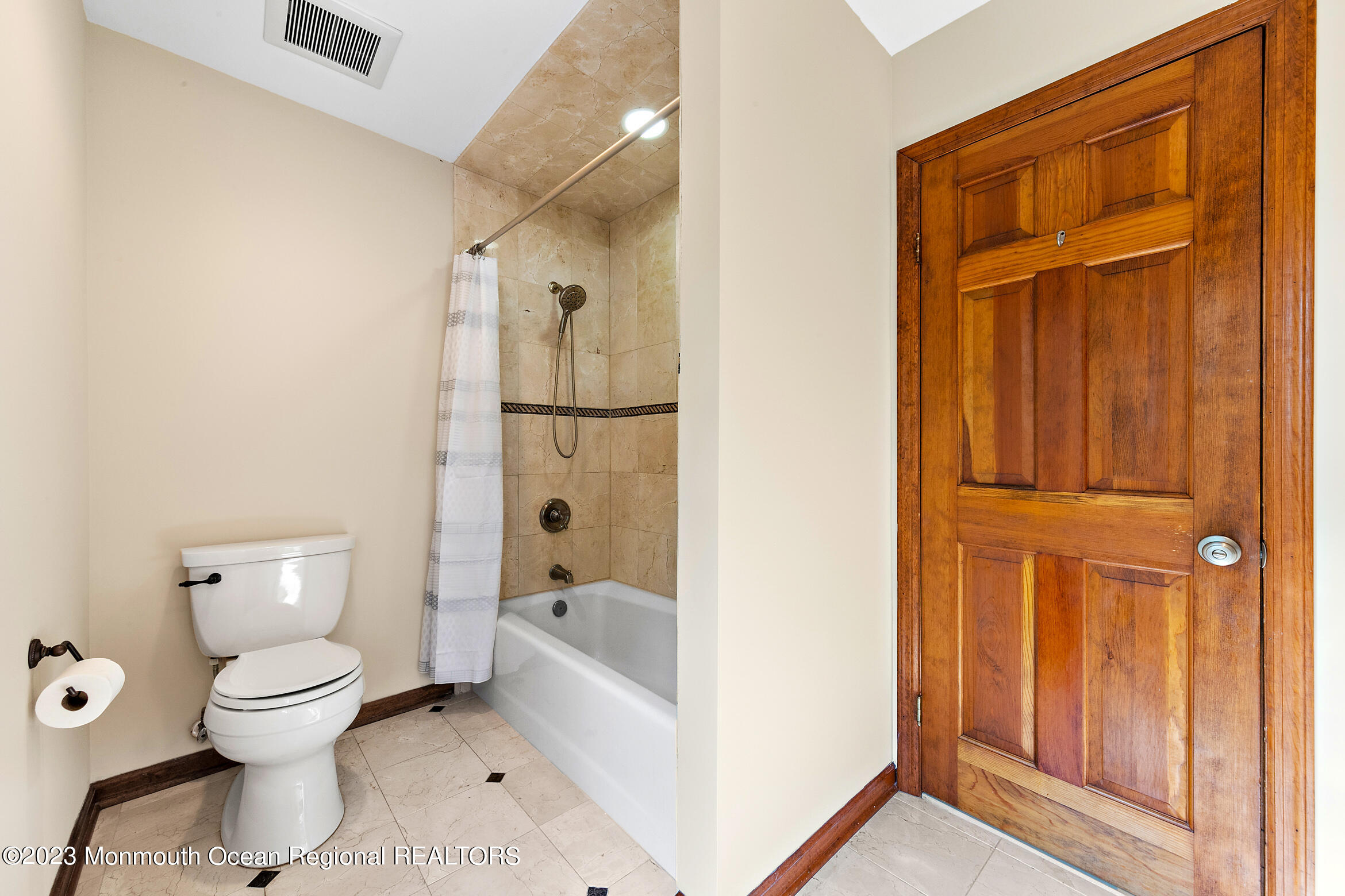 699 Middletown Lincroft Road