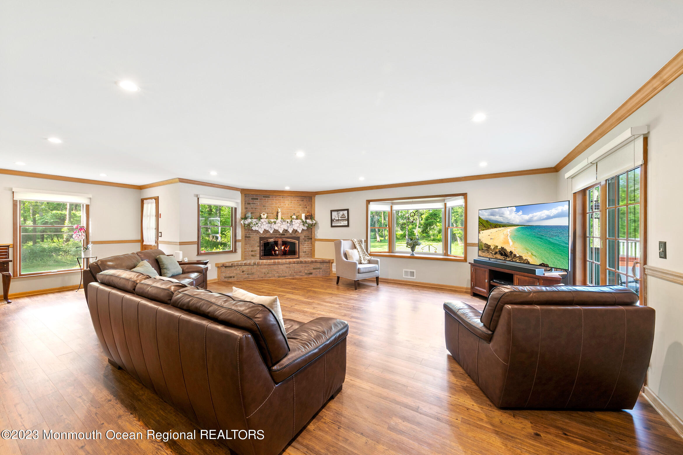 699 Middletown Lincroft Road