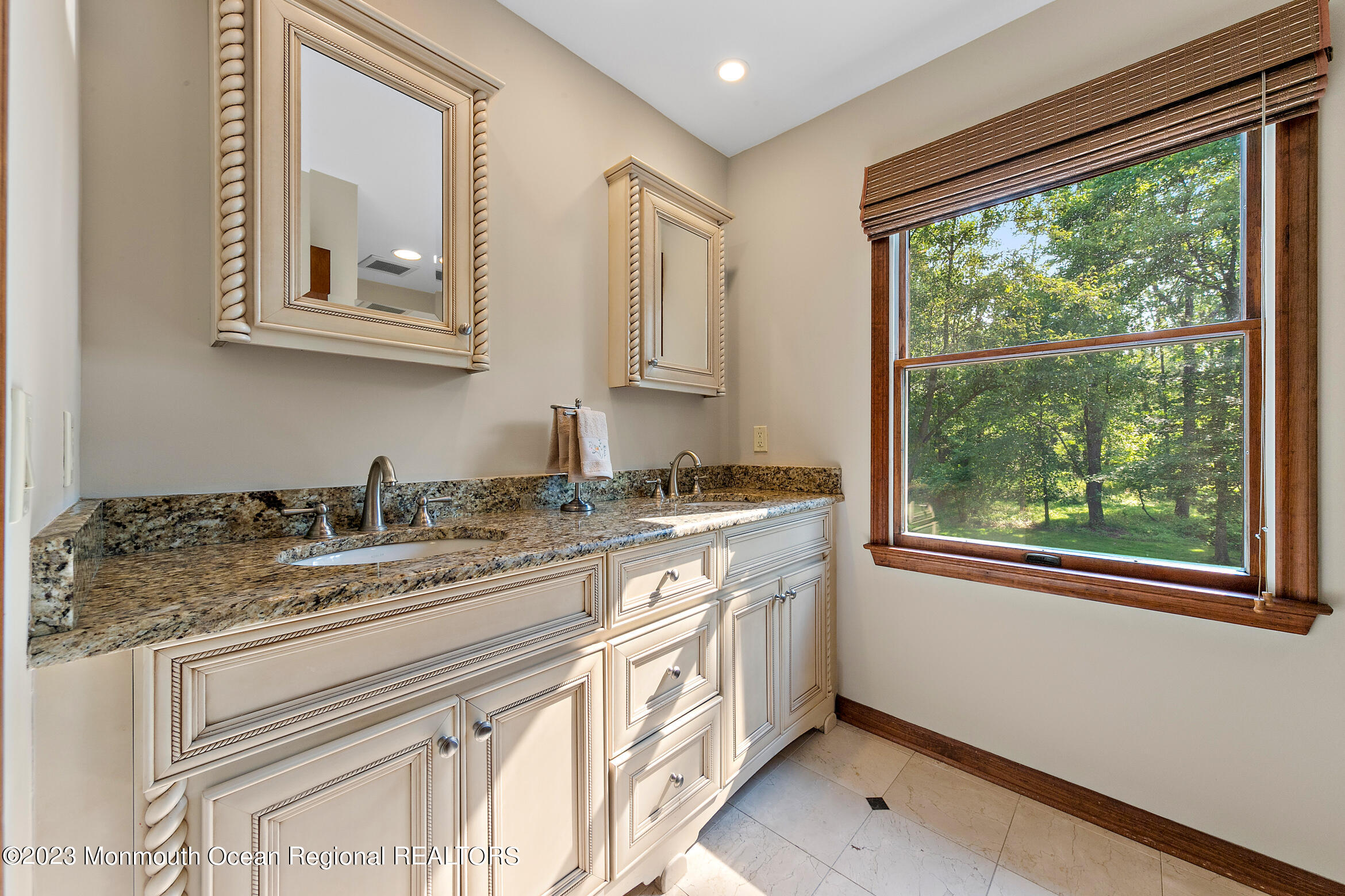 699 Middletown Lincroft Road