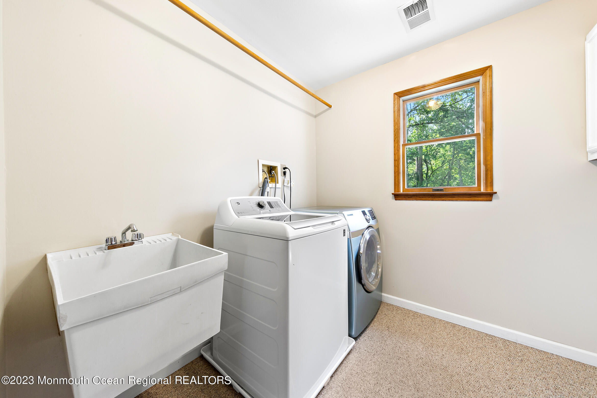 699 Middletown Lincroft Road