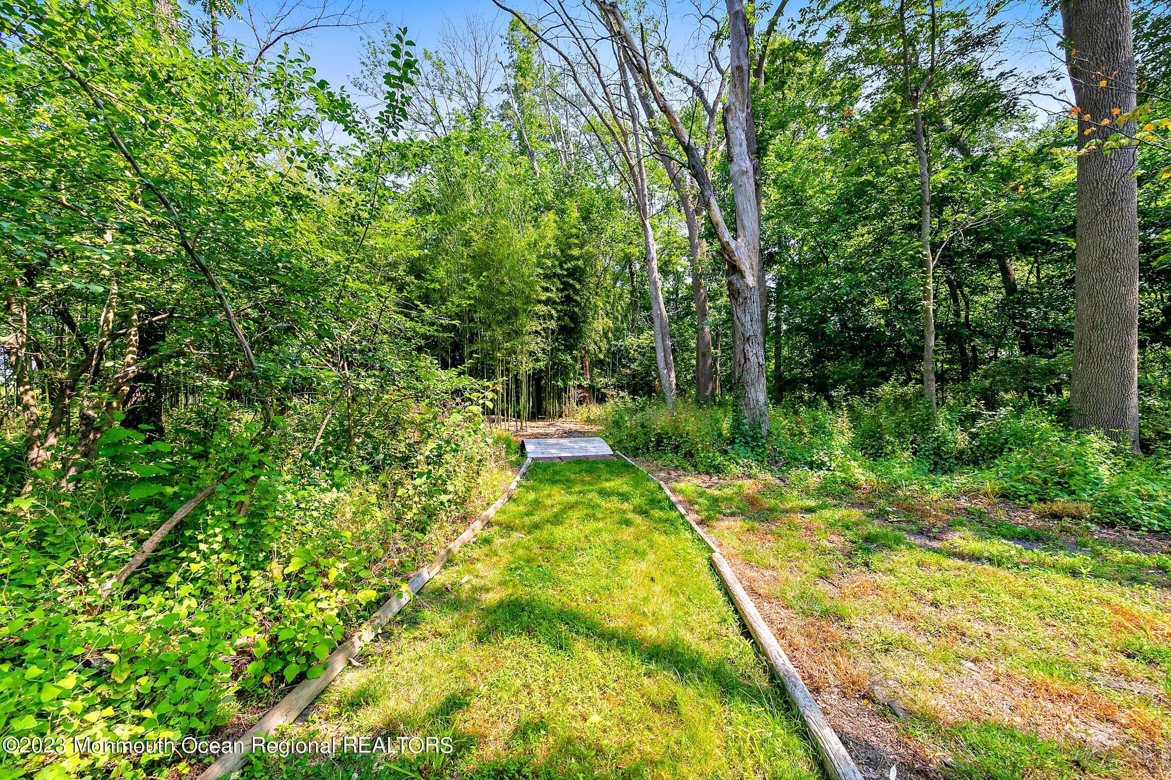 699 Middletown Lincroft Road