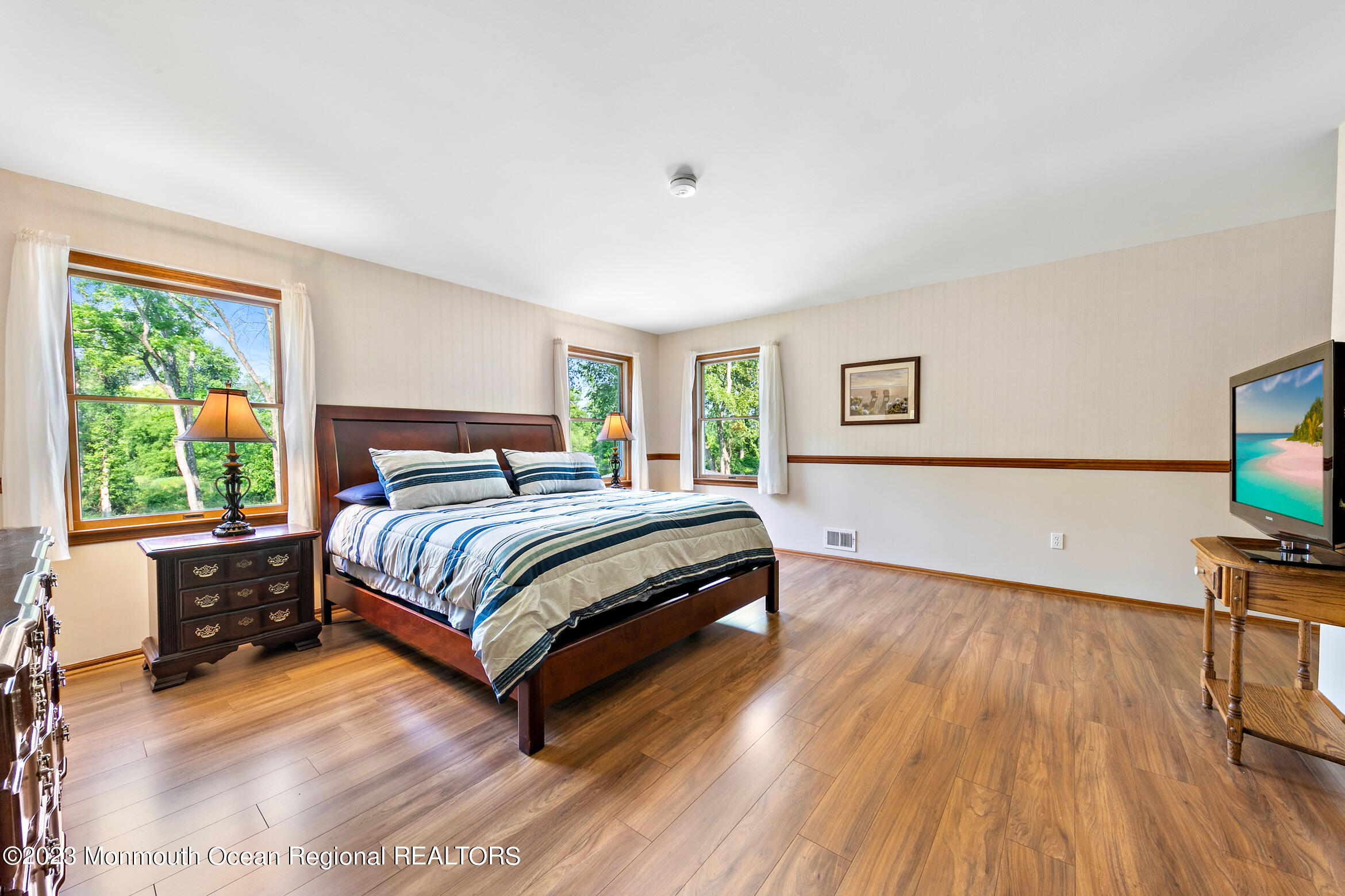 699 Middletown Lincroft Road