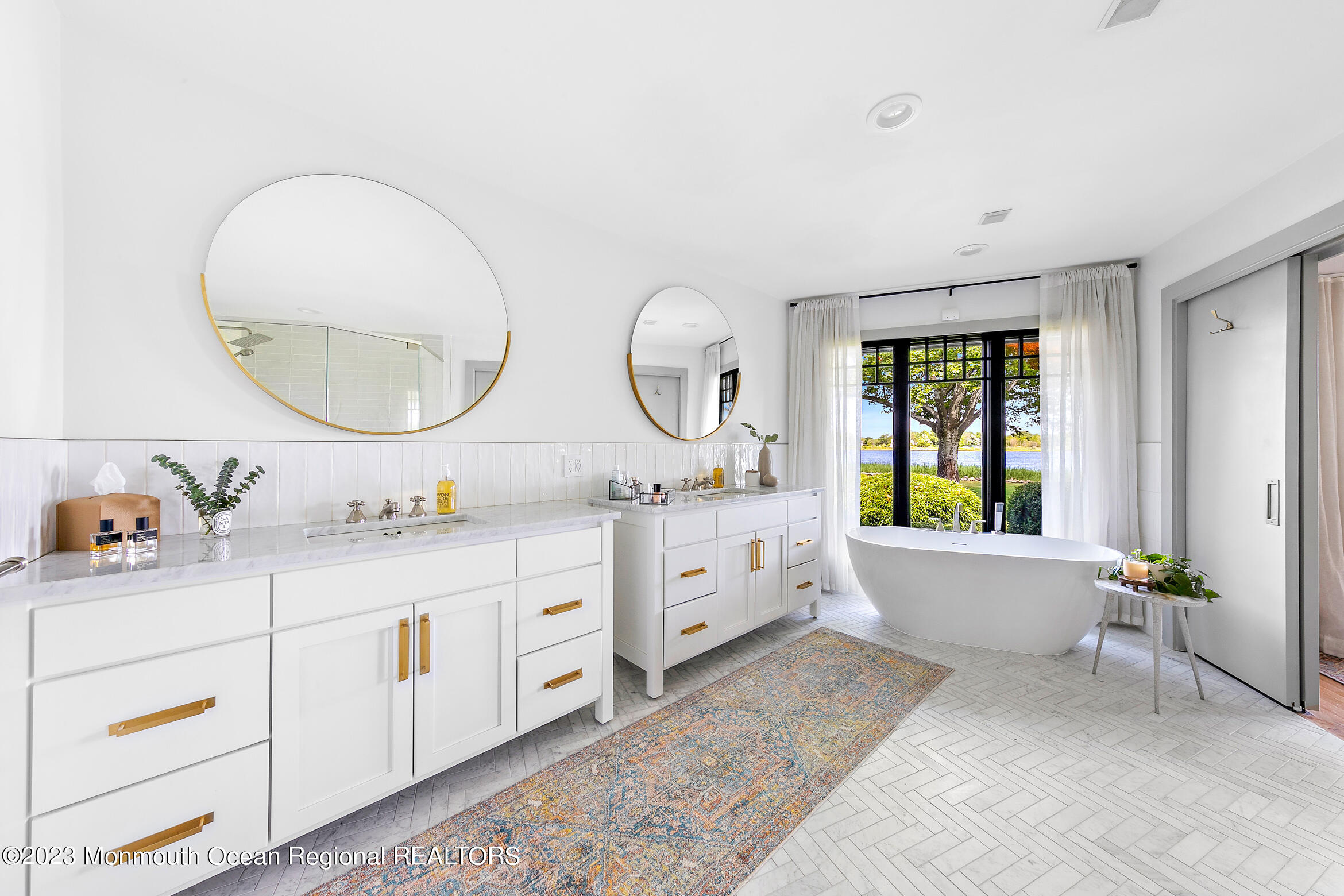 49 Gooseneck Point Road