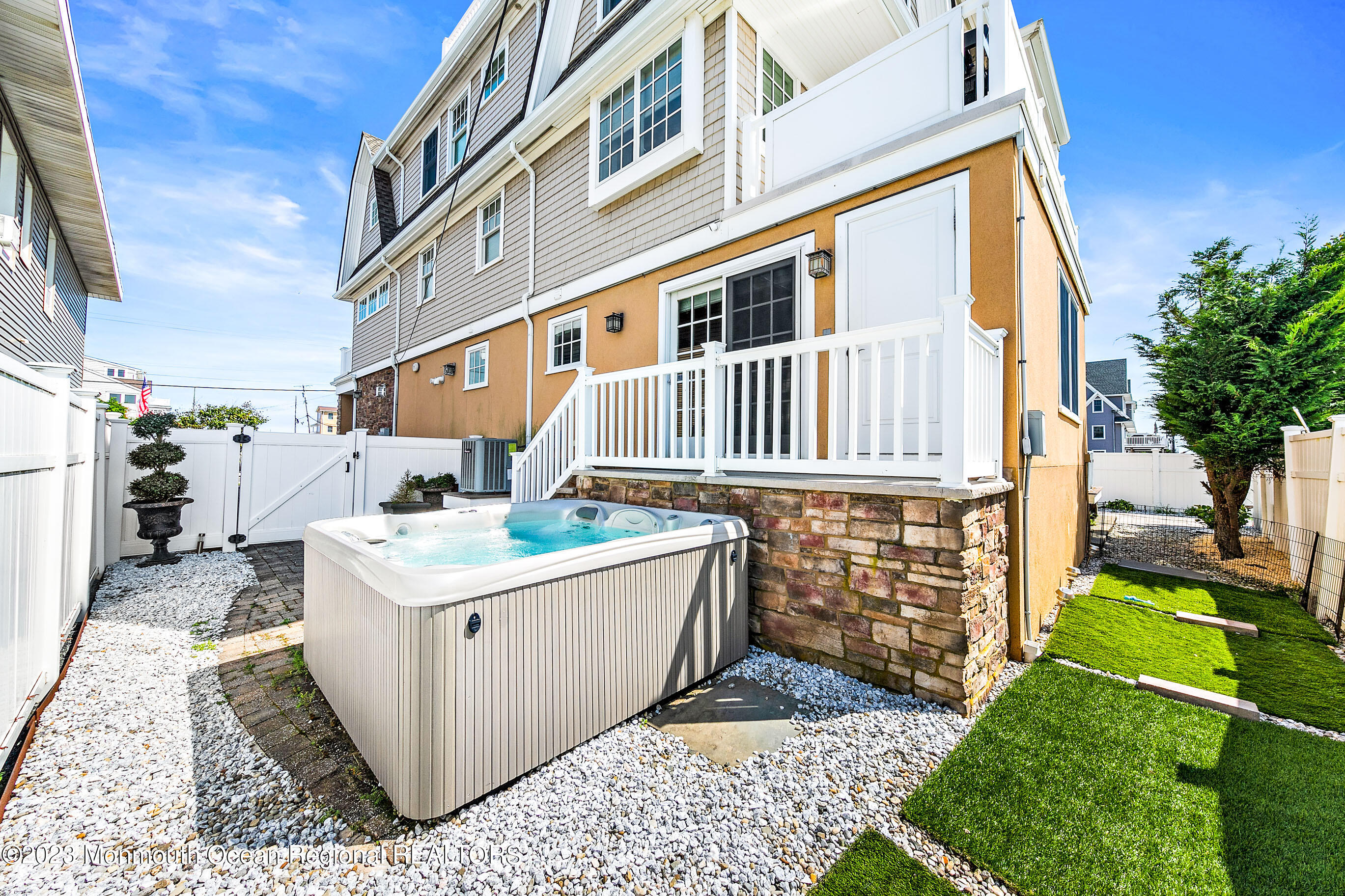 1246 Ocean Avenue, B