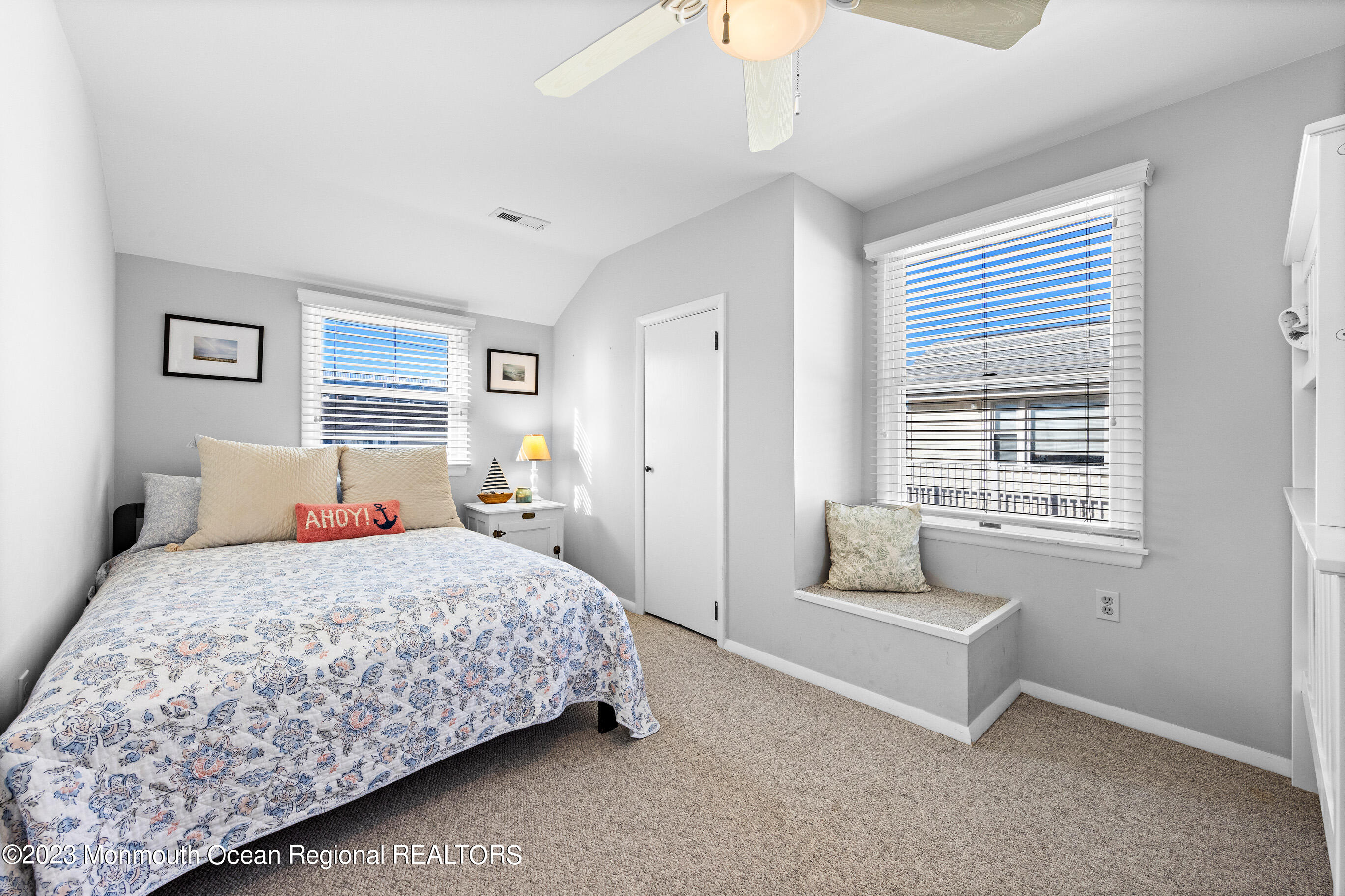 107 E New York Avenue