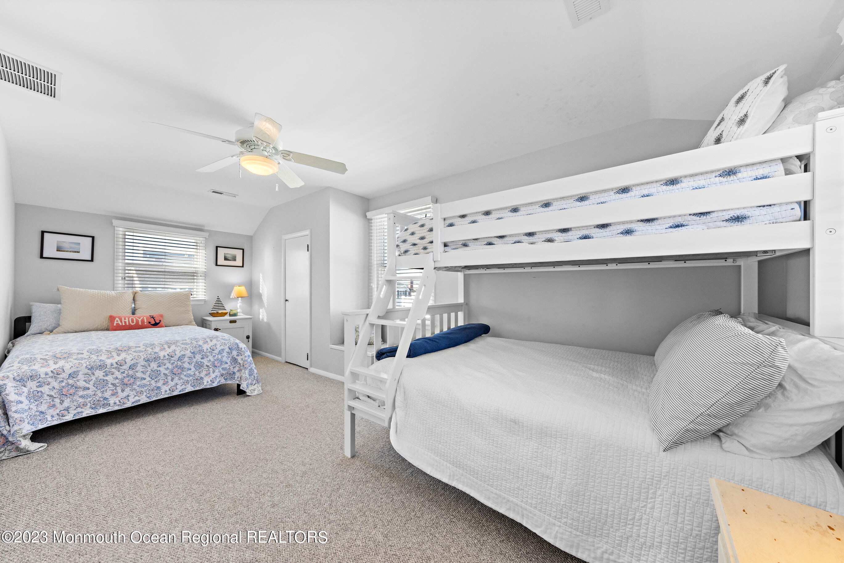 107 E New York Avenue