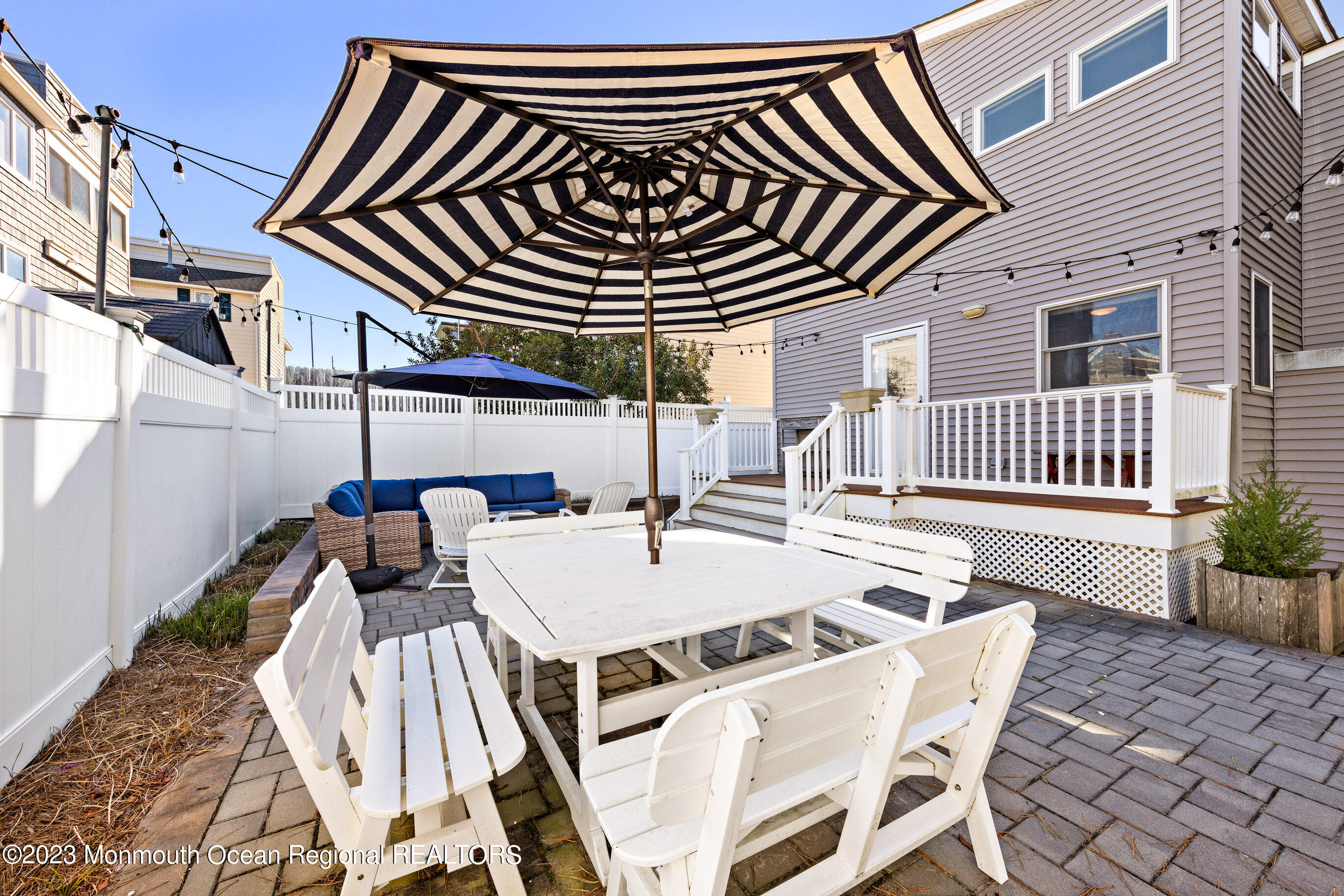 107 E New York Avenue