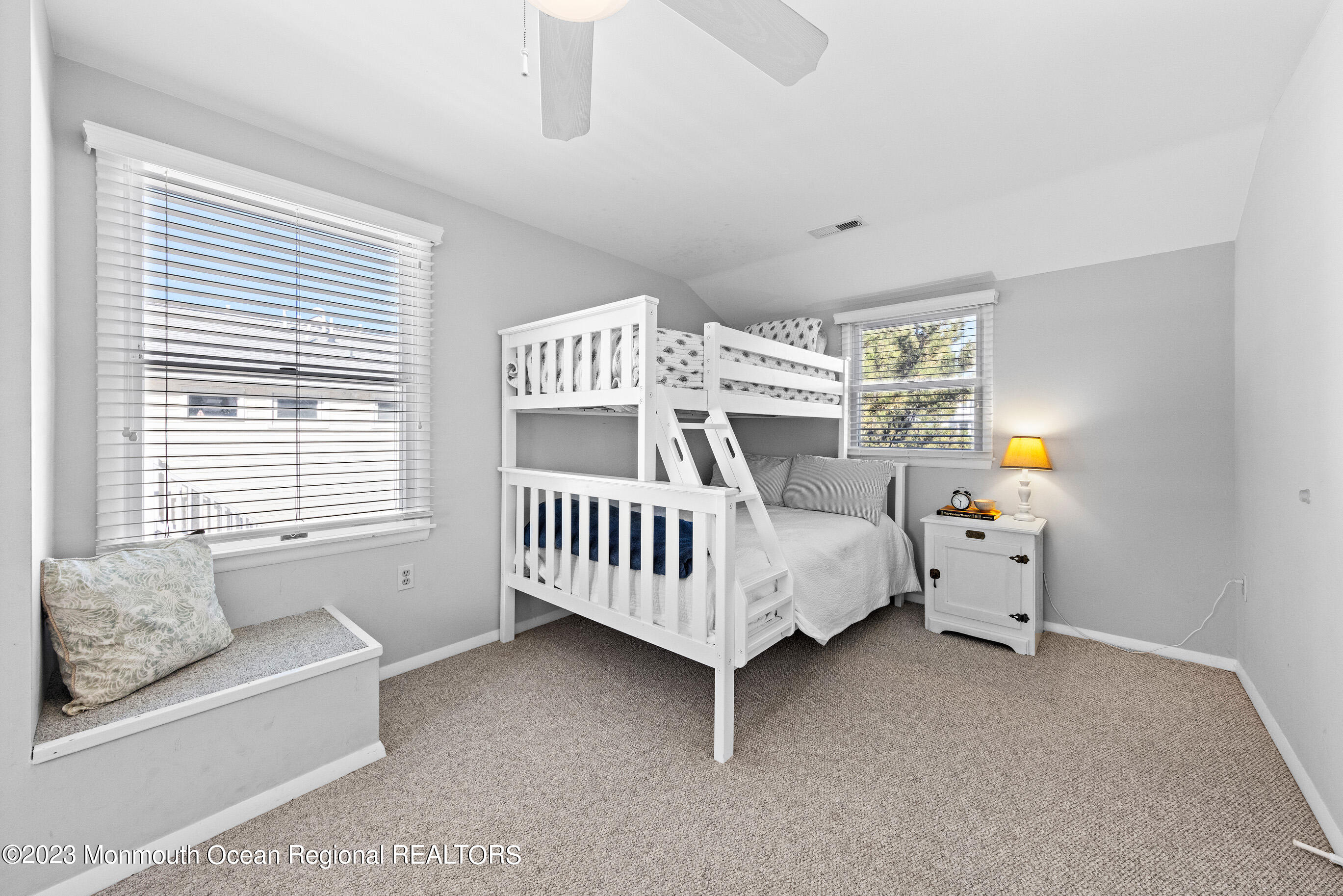 107 E New York Avenue