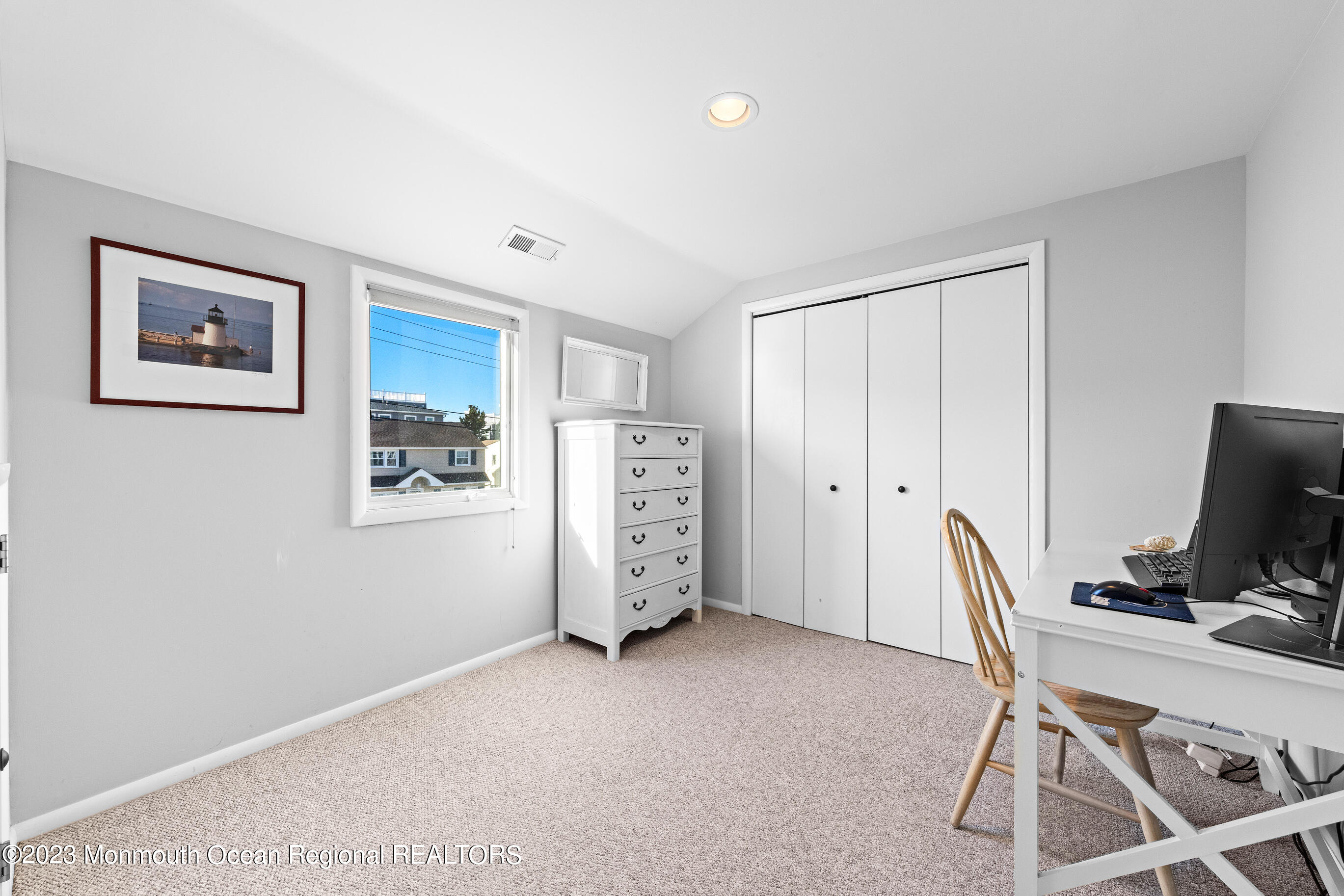 107 E New York Avenue