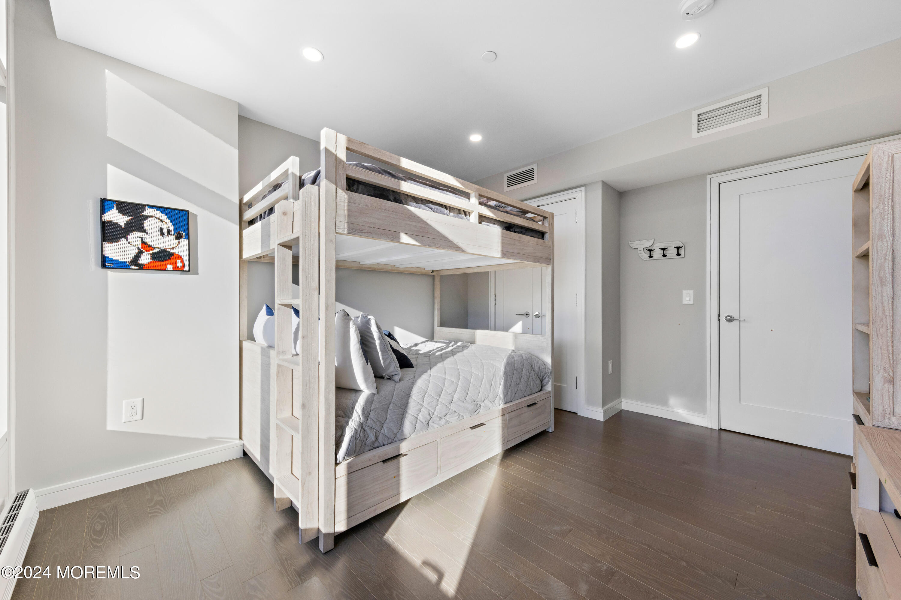 30 Melrose Terrace, 512