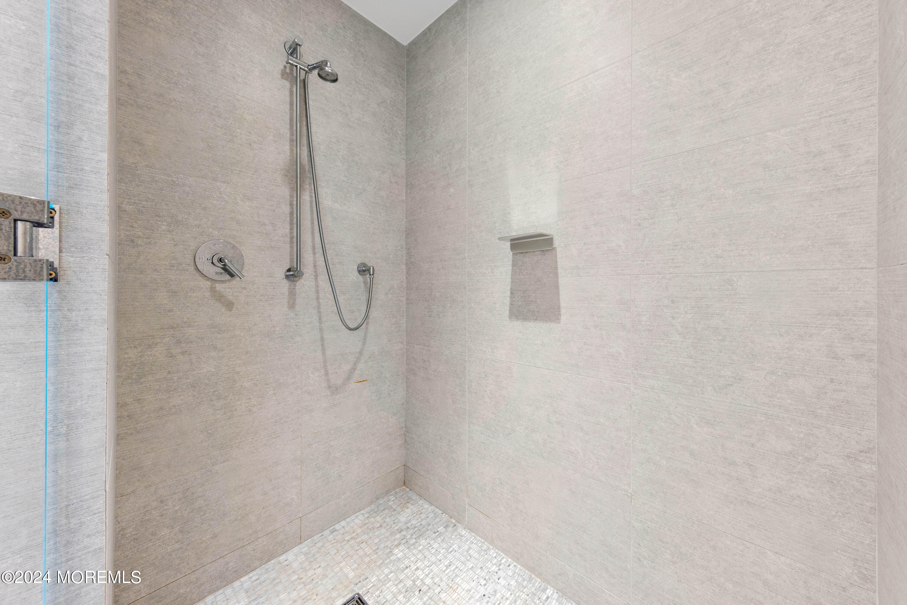 30 Melrose Terrace, 512