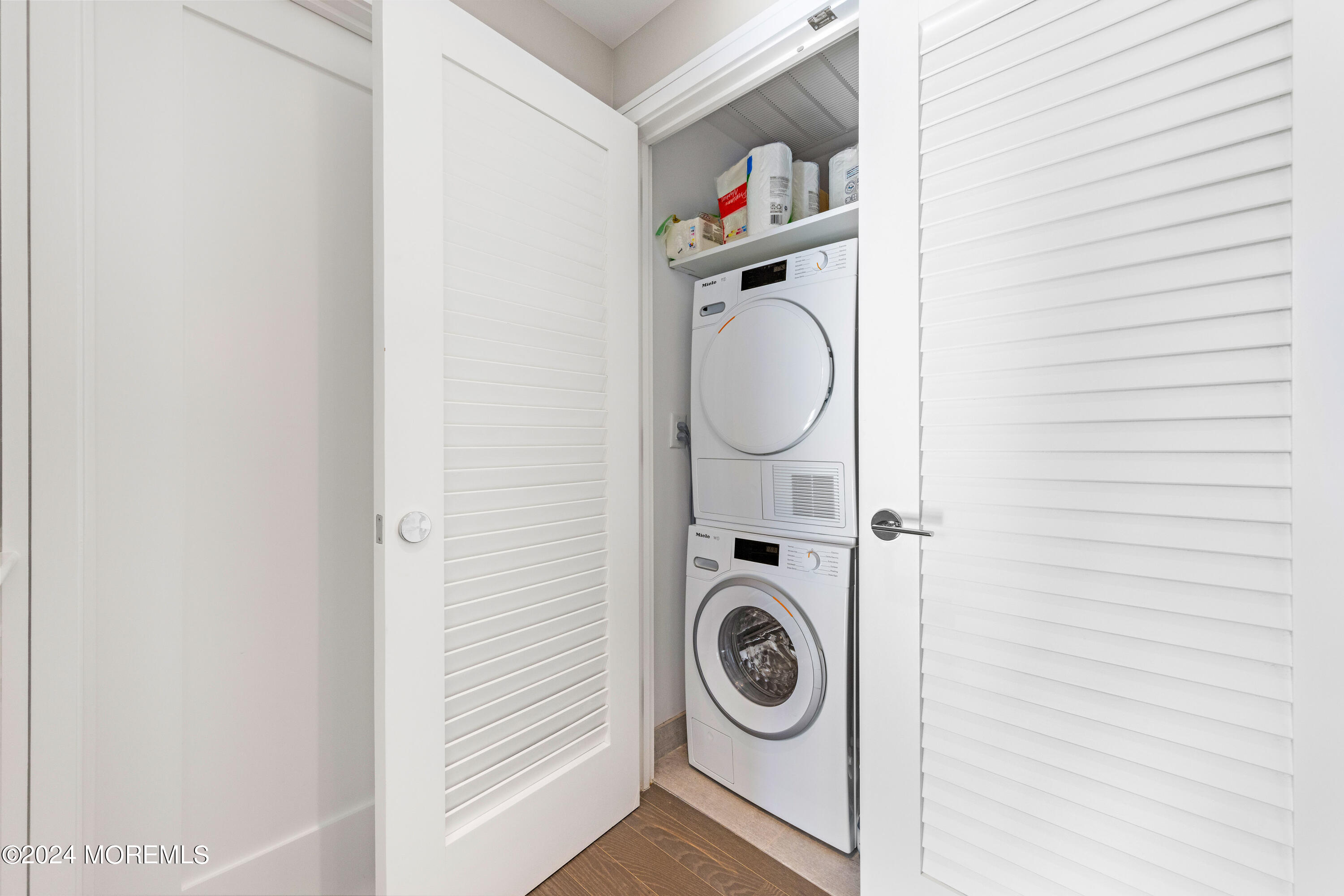 30 Melrose Terrace, 512