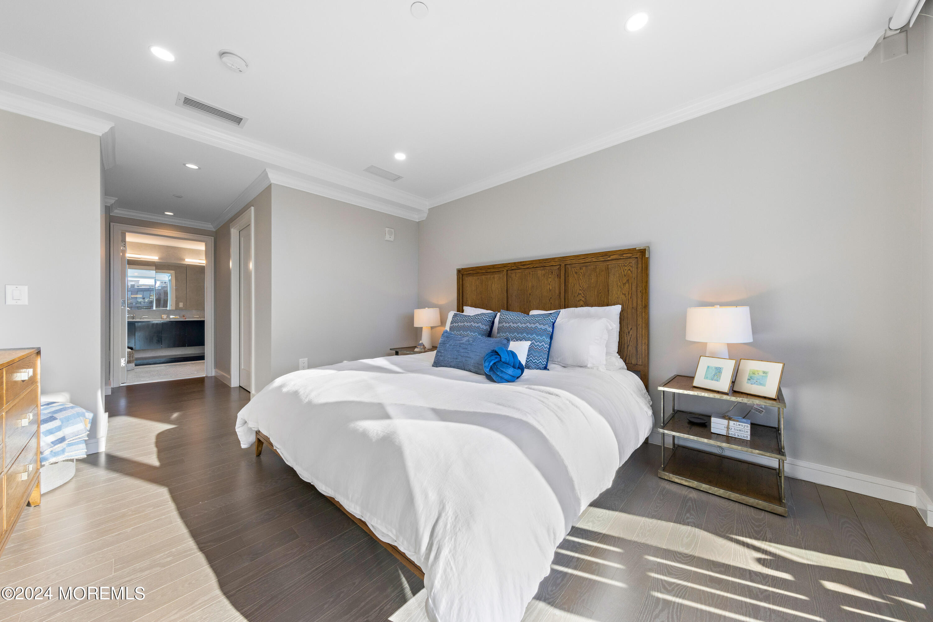 30 Melrose Terrace, 512