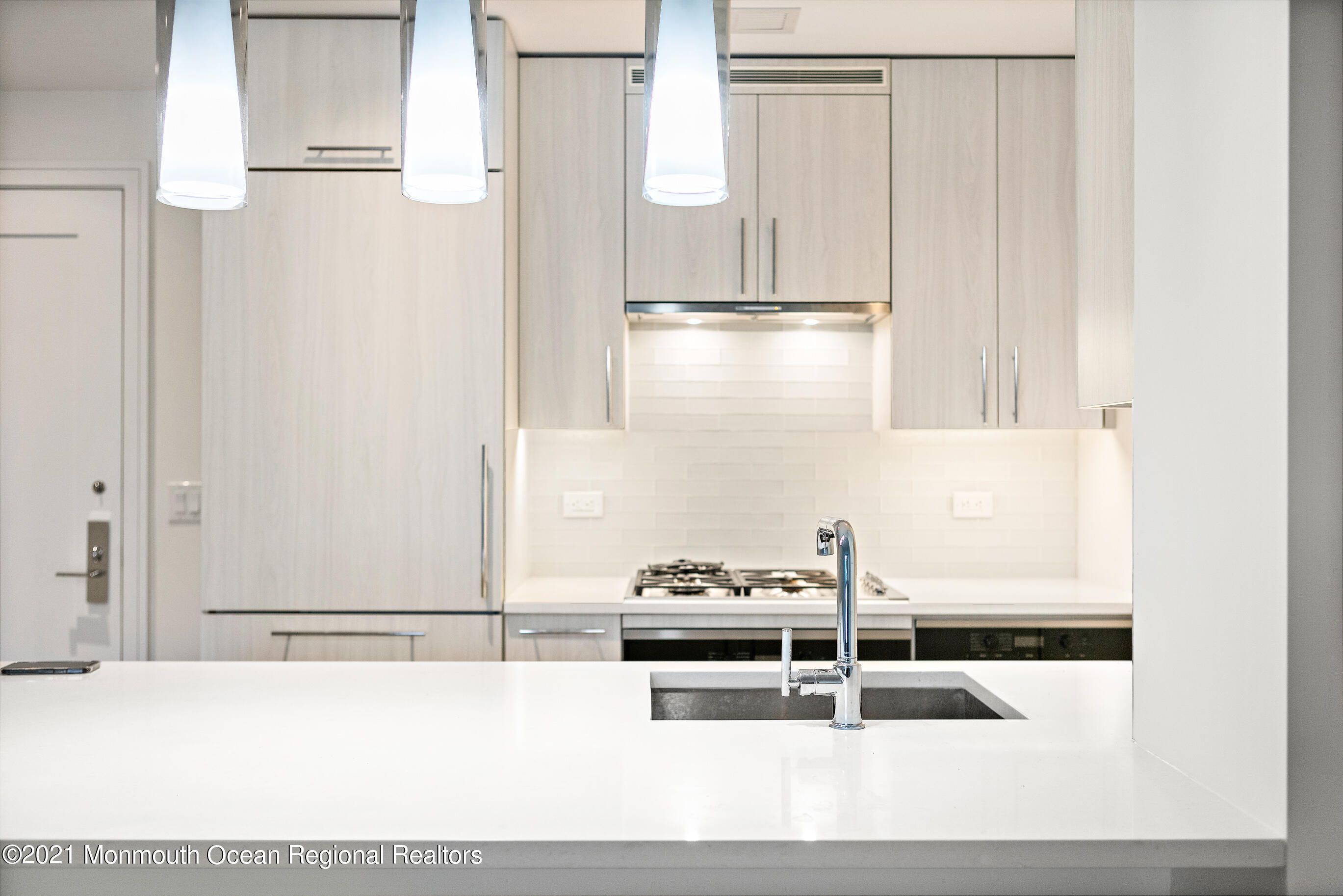 15 Morris Avenue, 508 ANNUAL