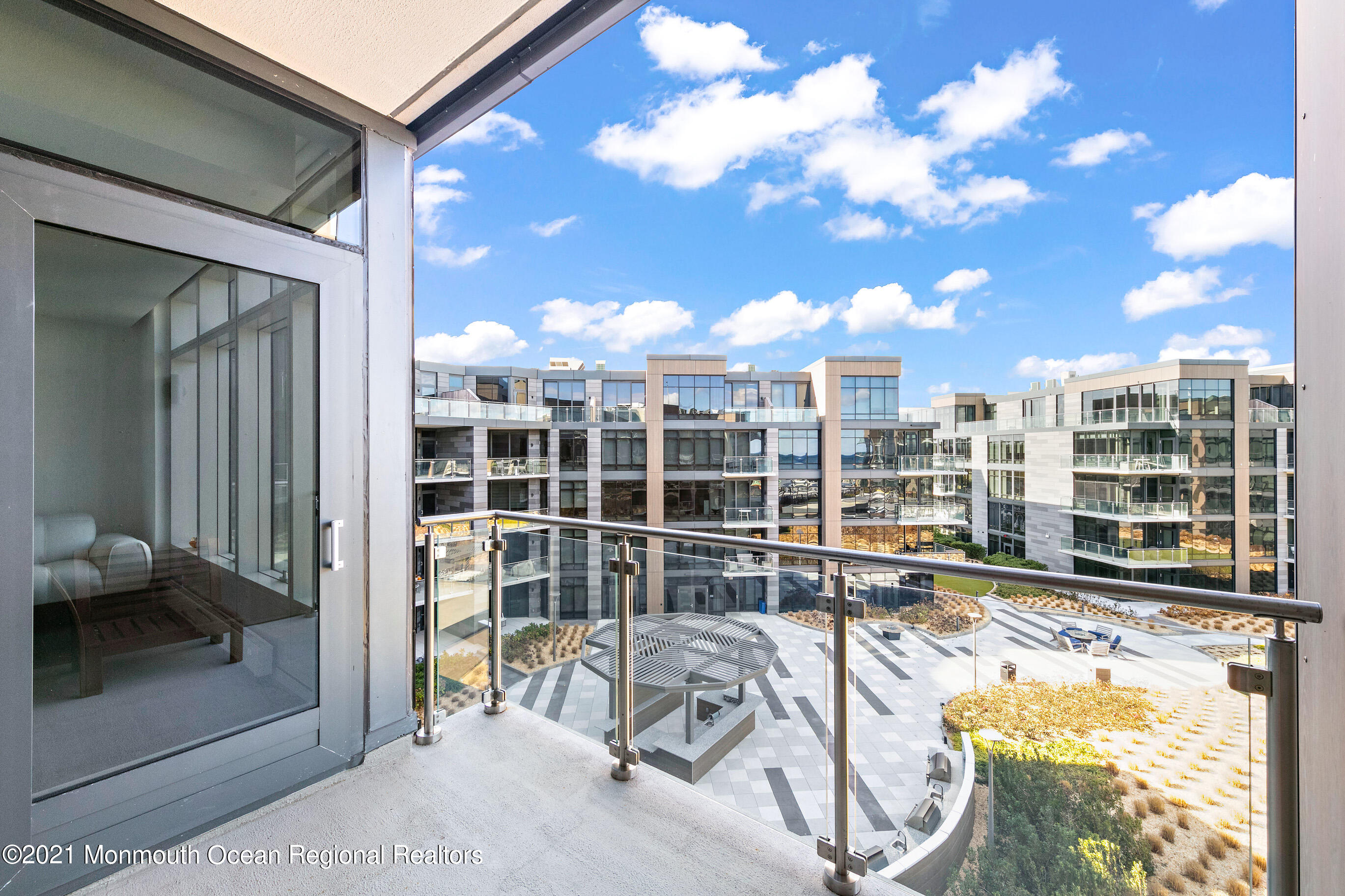 15 Morris Avenue, 508 ANNUAL