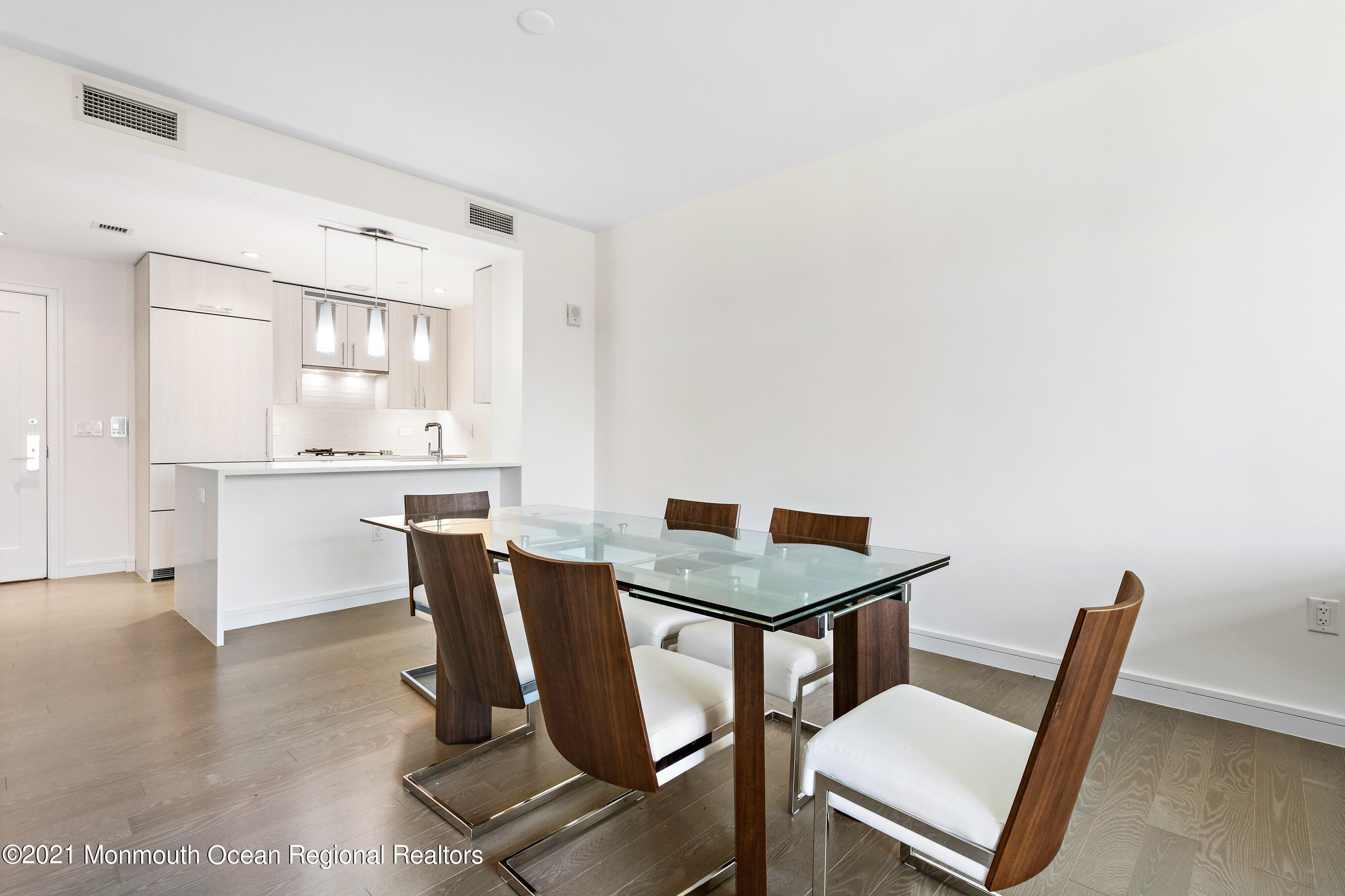 15 Morris Avenue, 508 ANNUAL