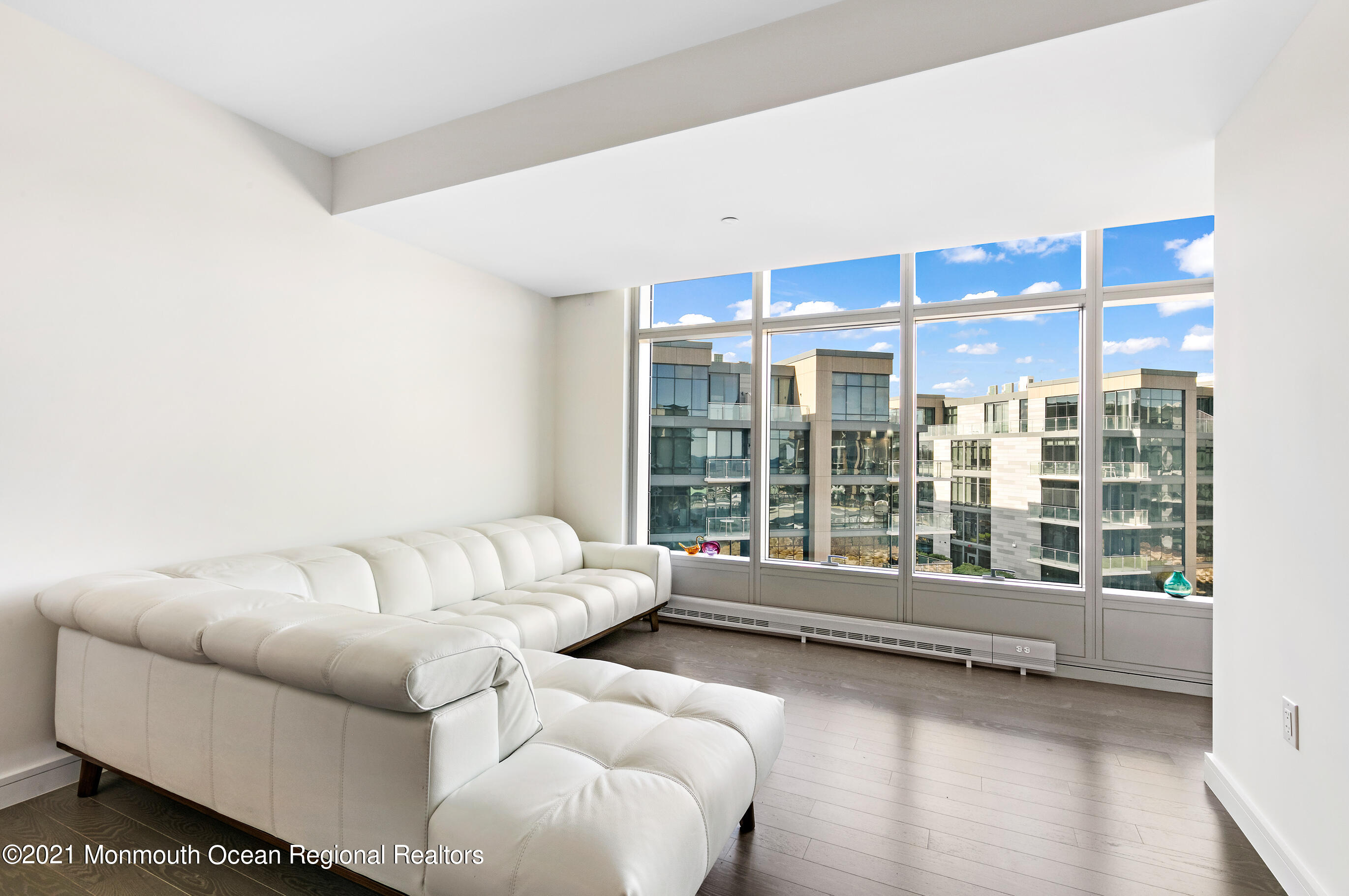 15 Morris Avenue, 508 ANNUAL