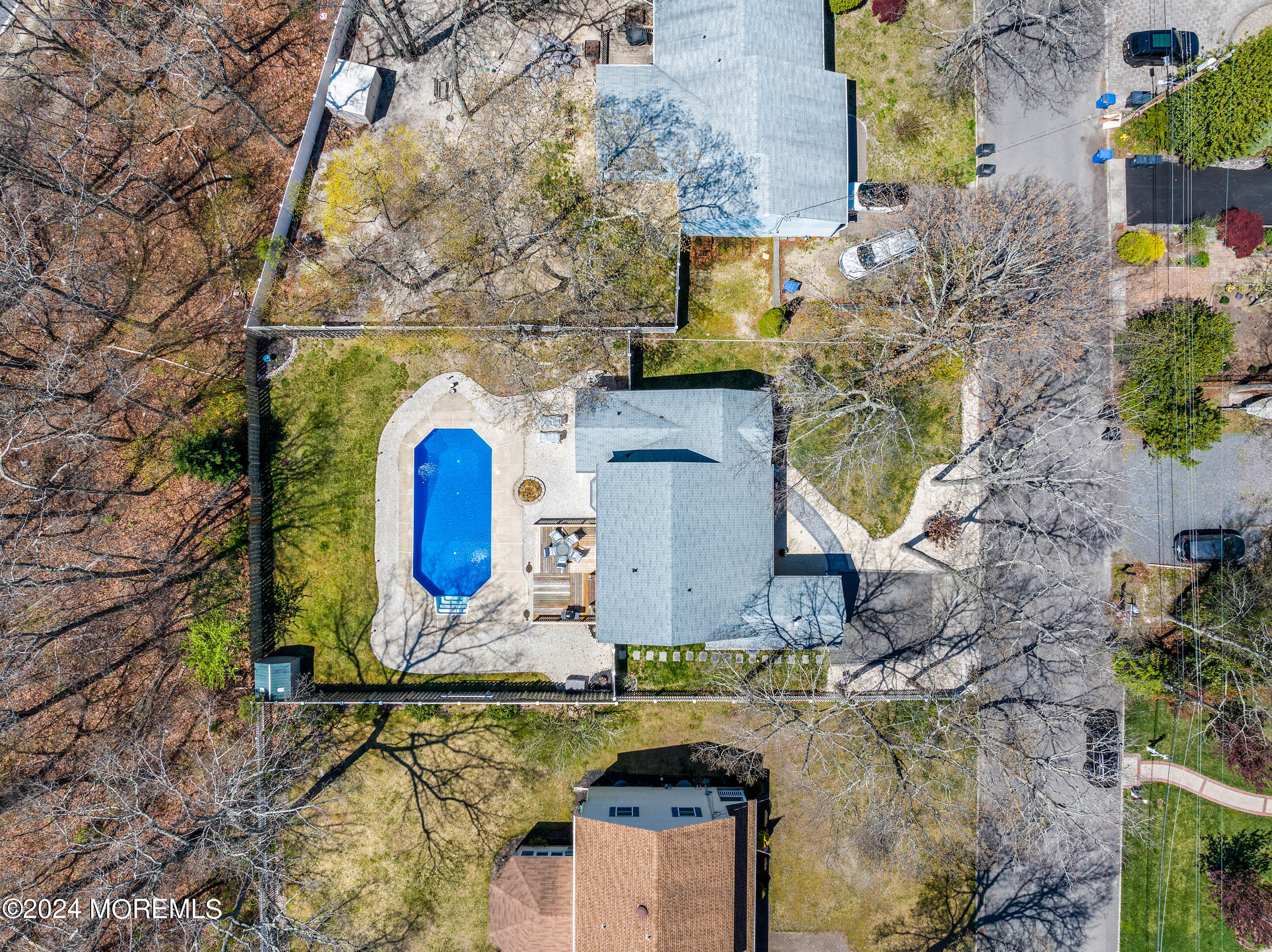 275 S Lakeshore Drive