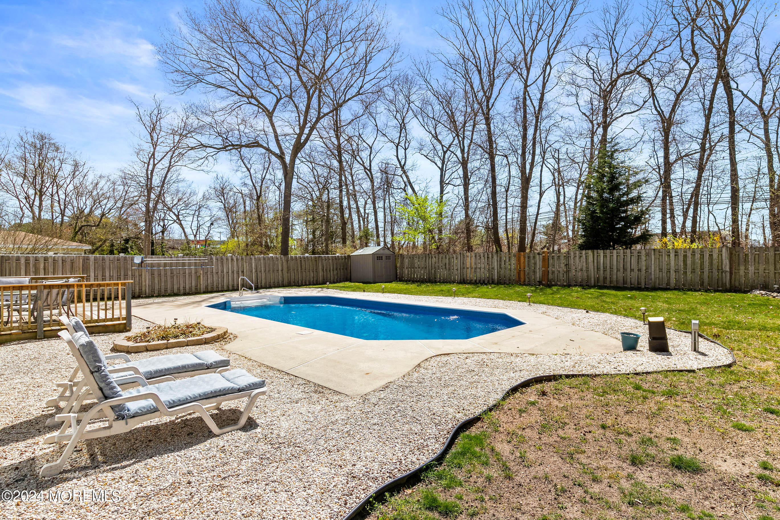 275 S Lakeshore Drive