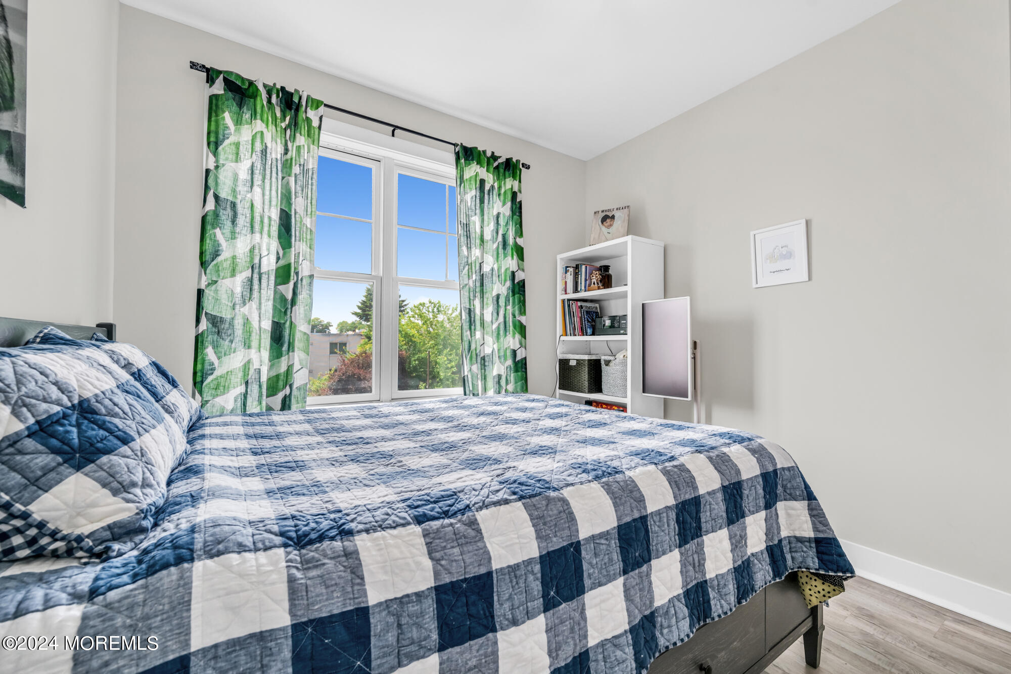 237 Lincoln Avenue, 301