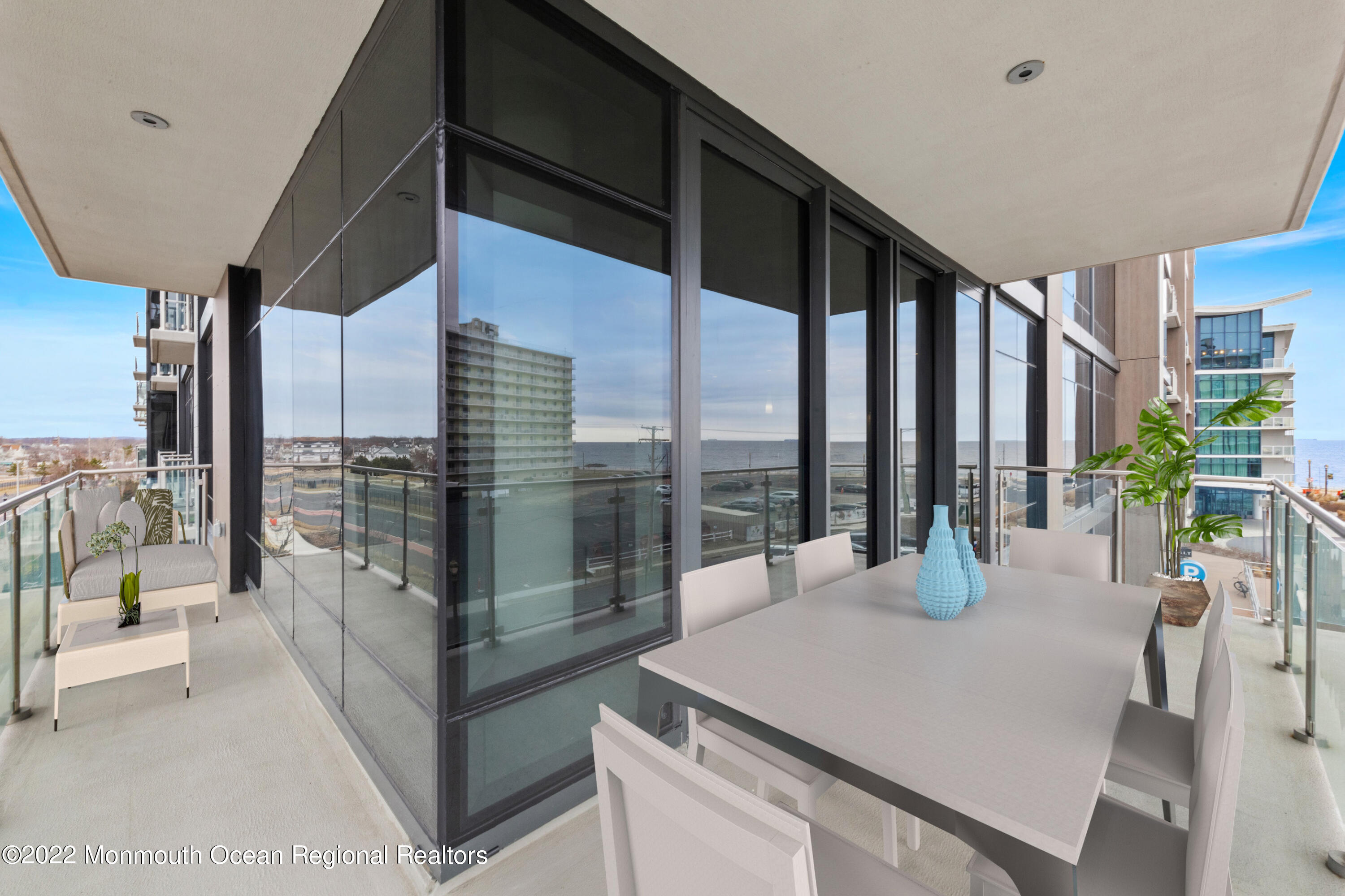 15 Morris Avenue, 322