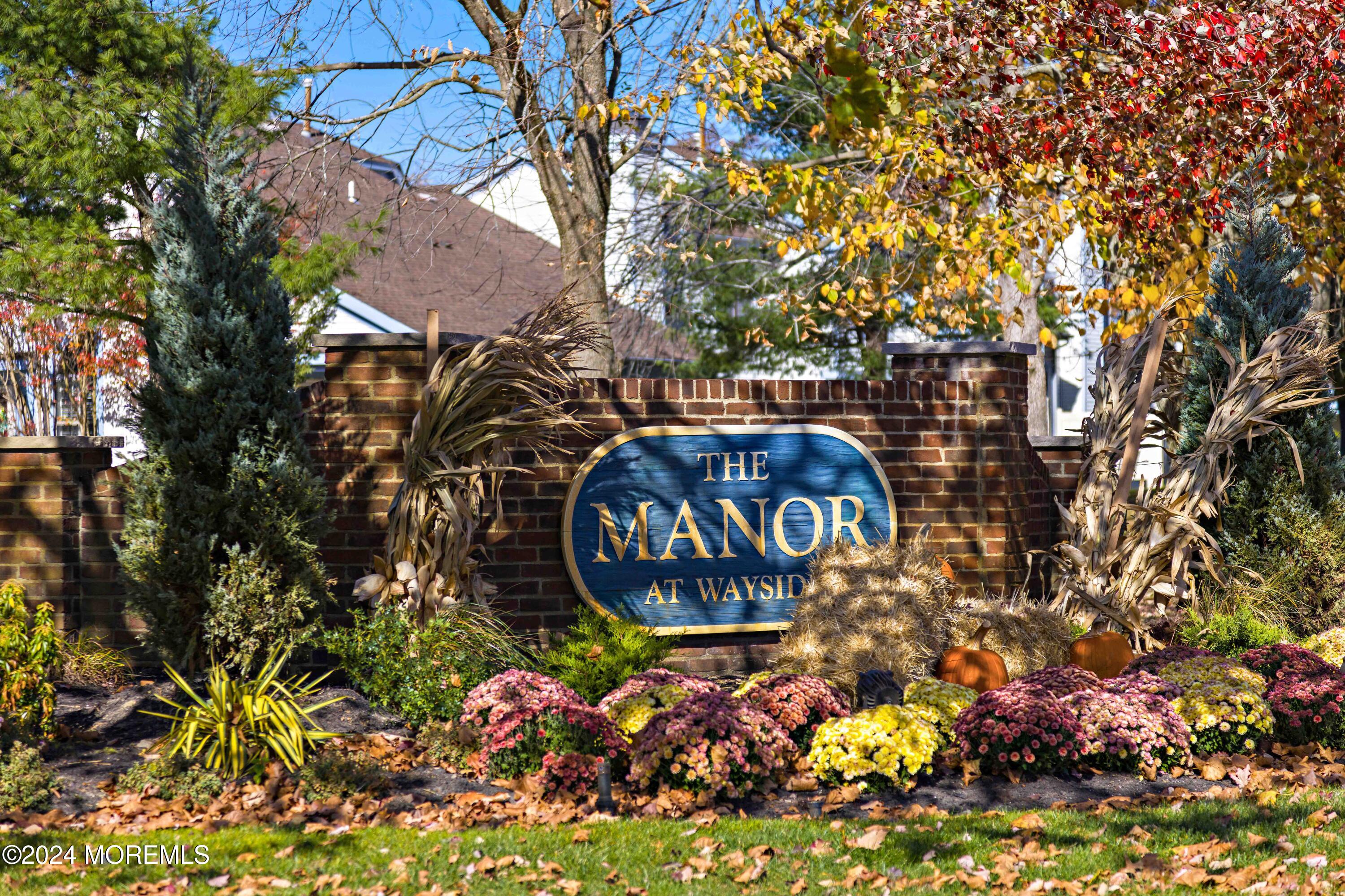 45 Rawson Circle, 1402