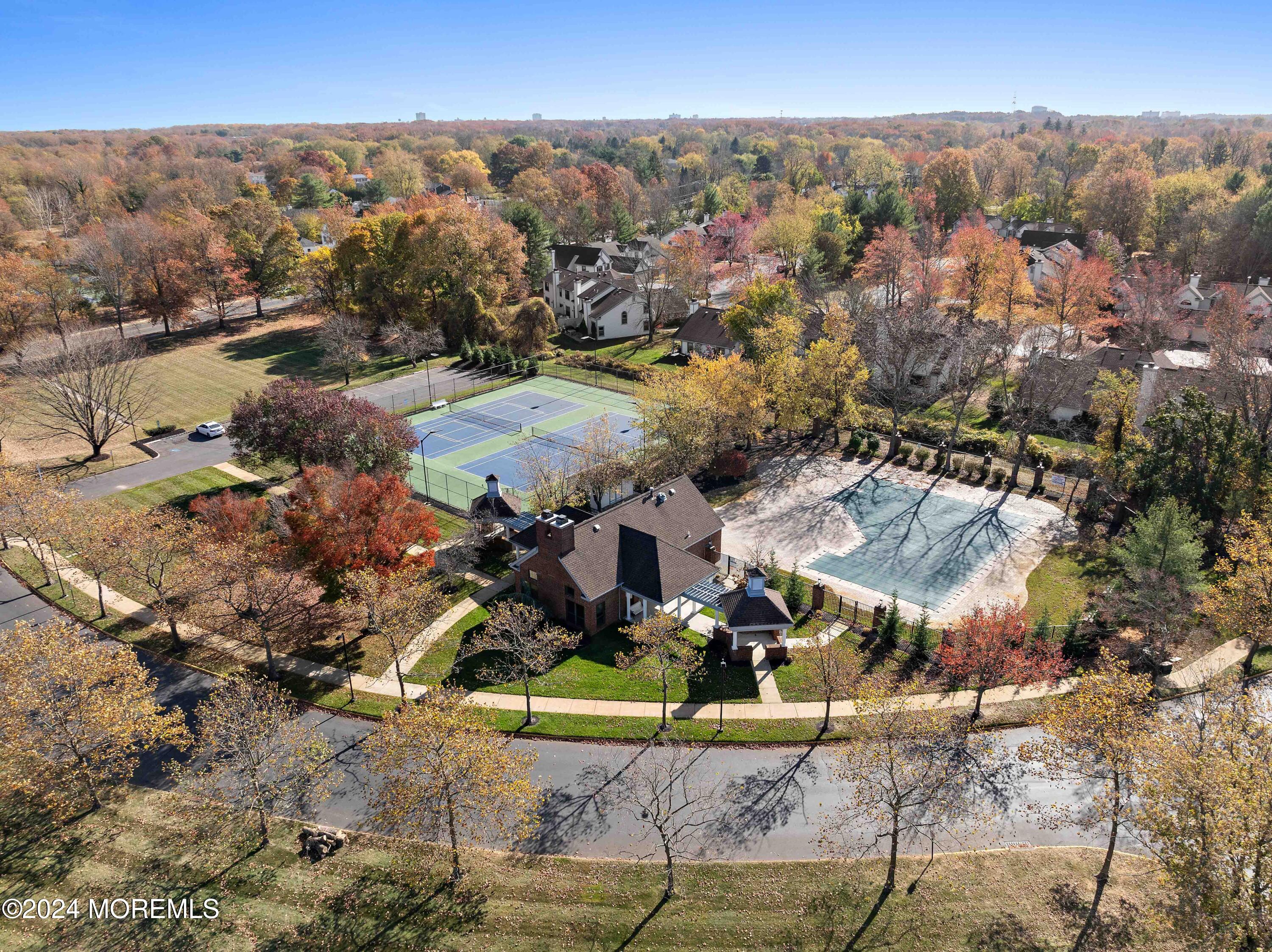 45 Rawson Circle, 1402