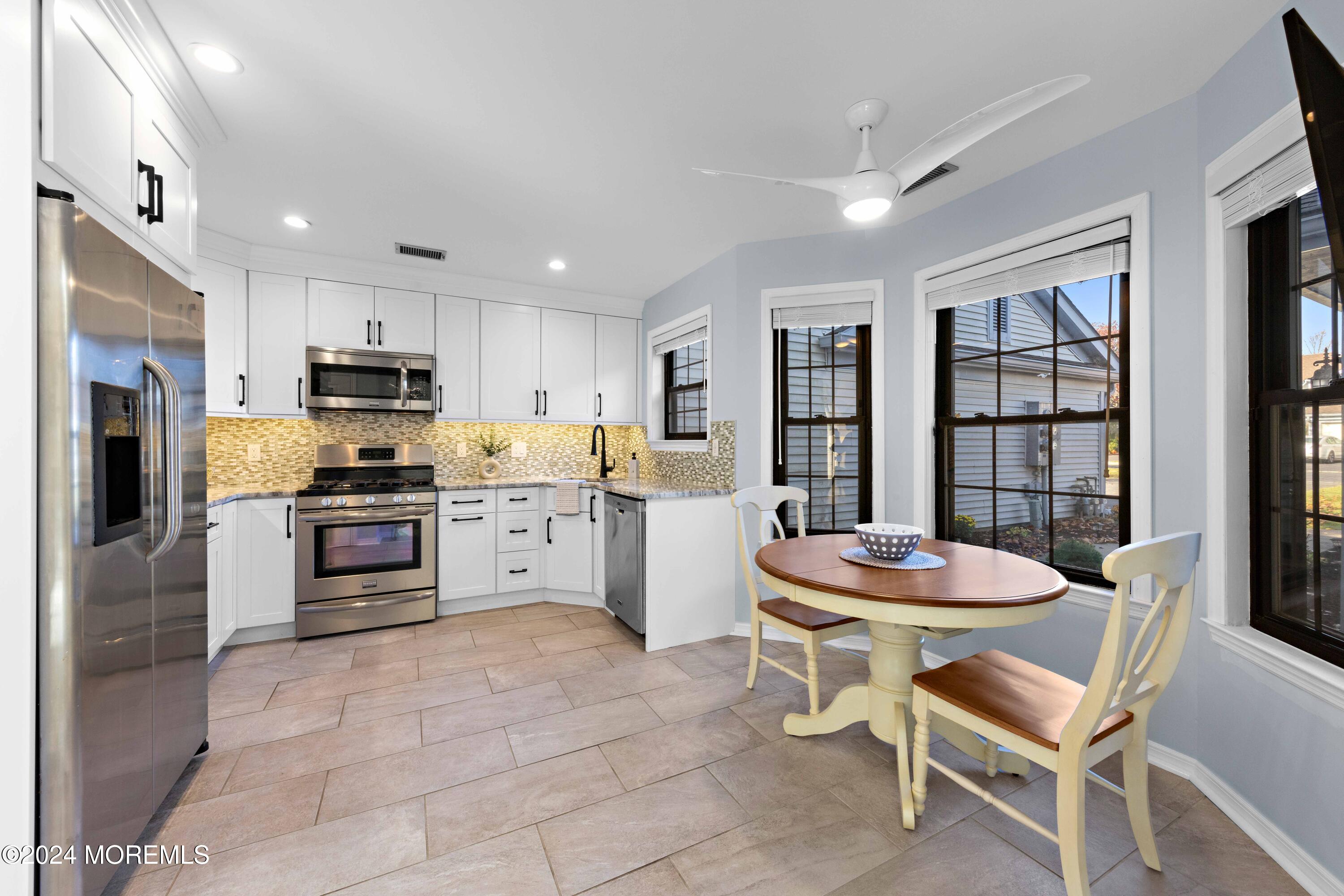 45 Rawson Circle, 1402