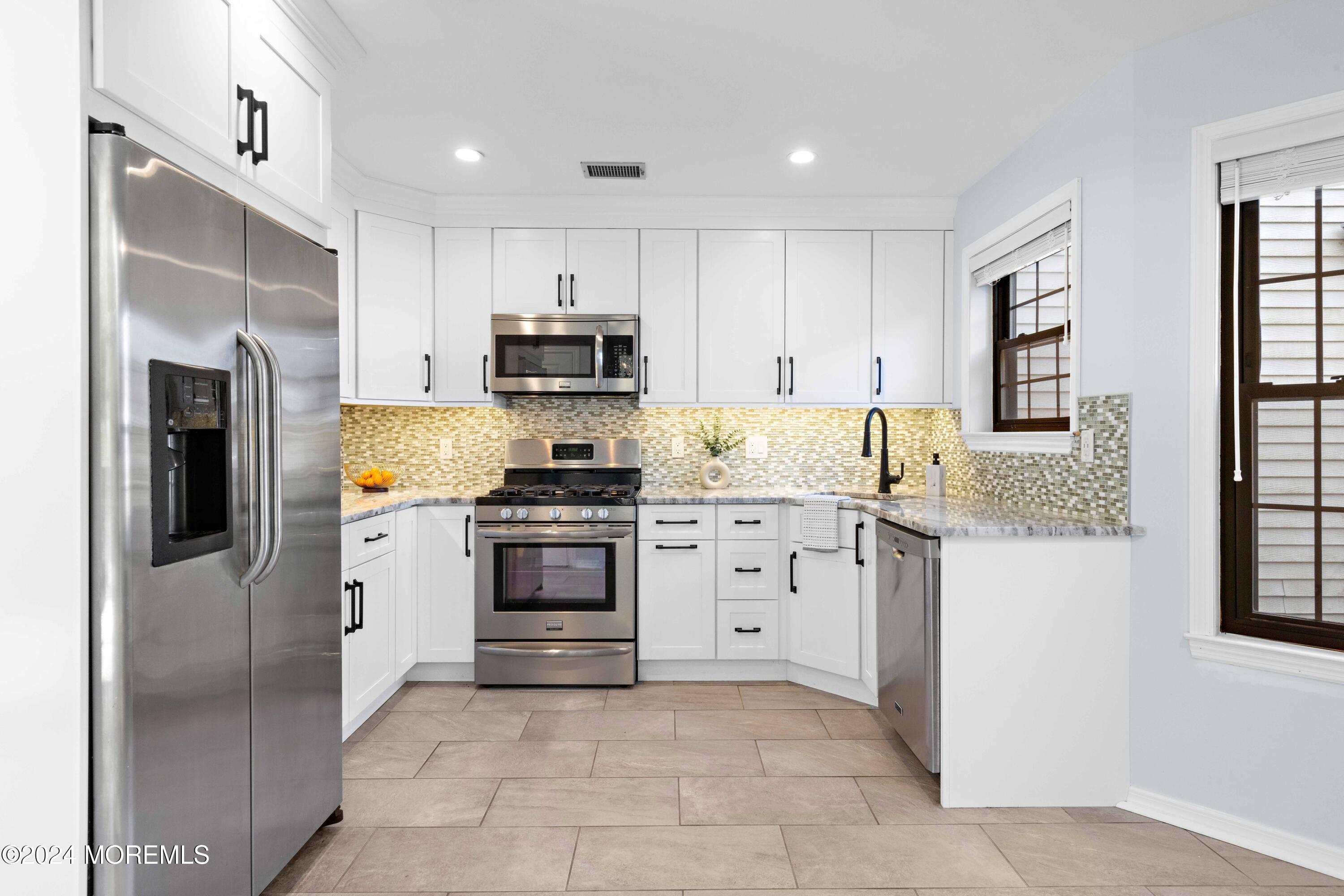 45 Rawson Circle, 1402