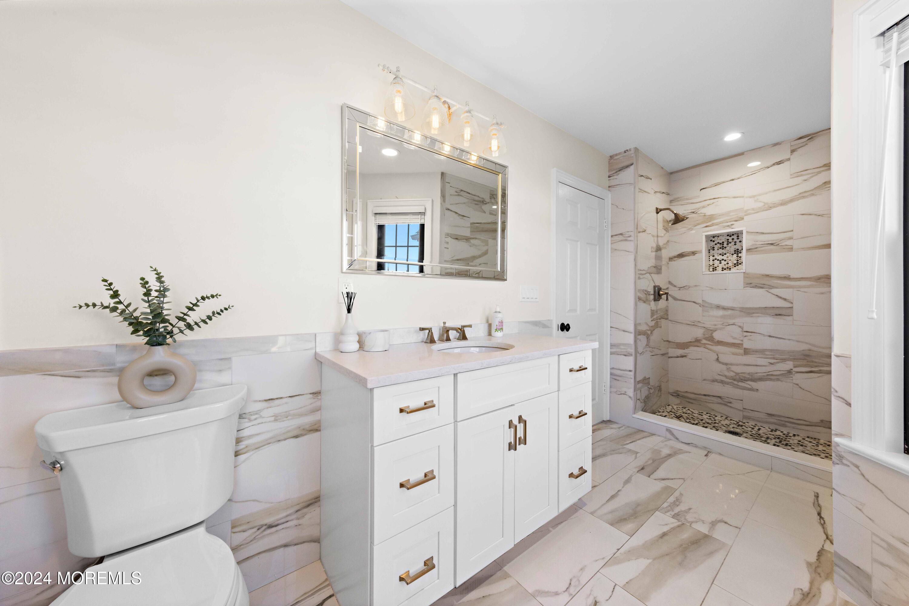 45 Rawson Circle, 1402