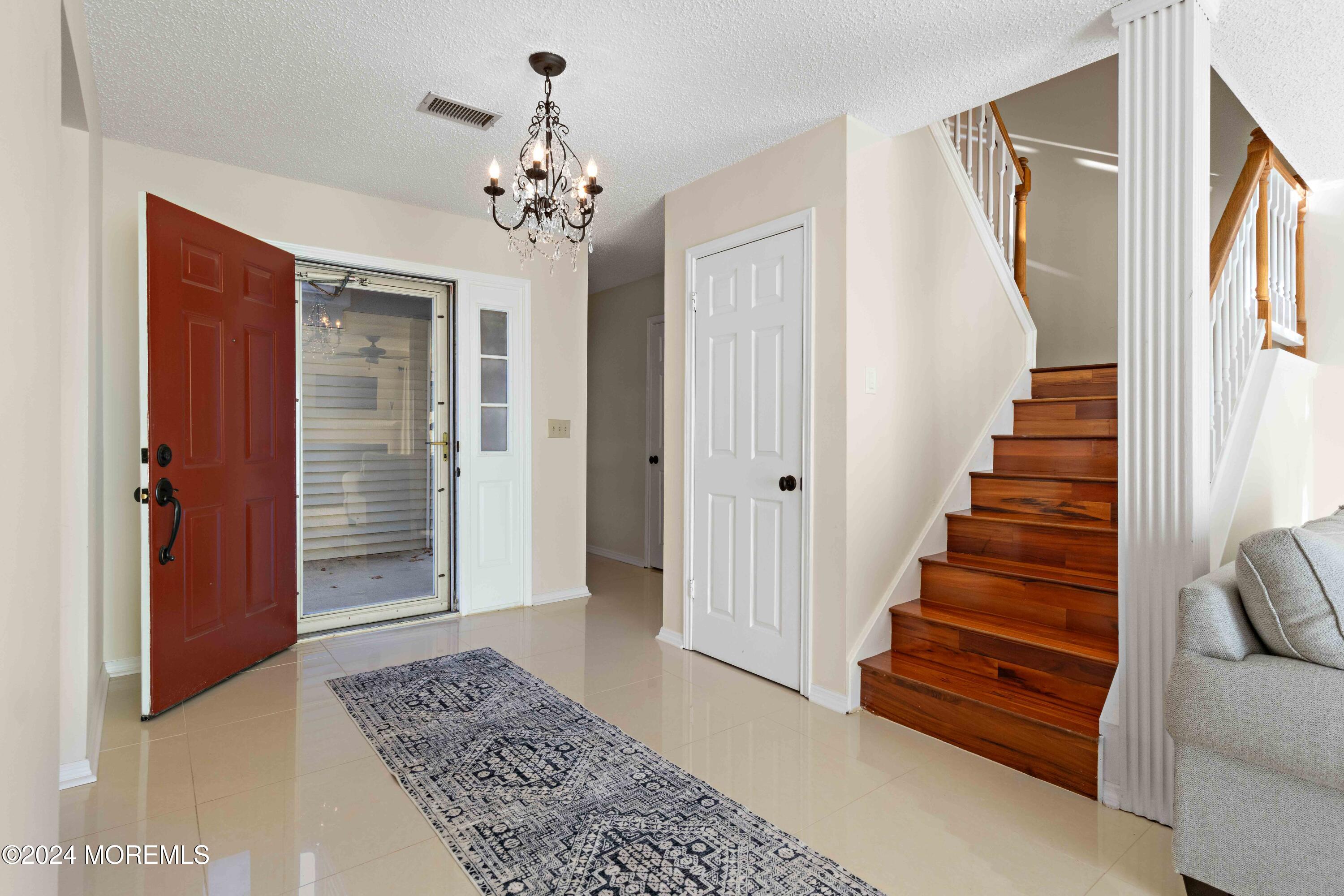 45 Rawson Circle, 1402