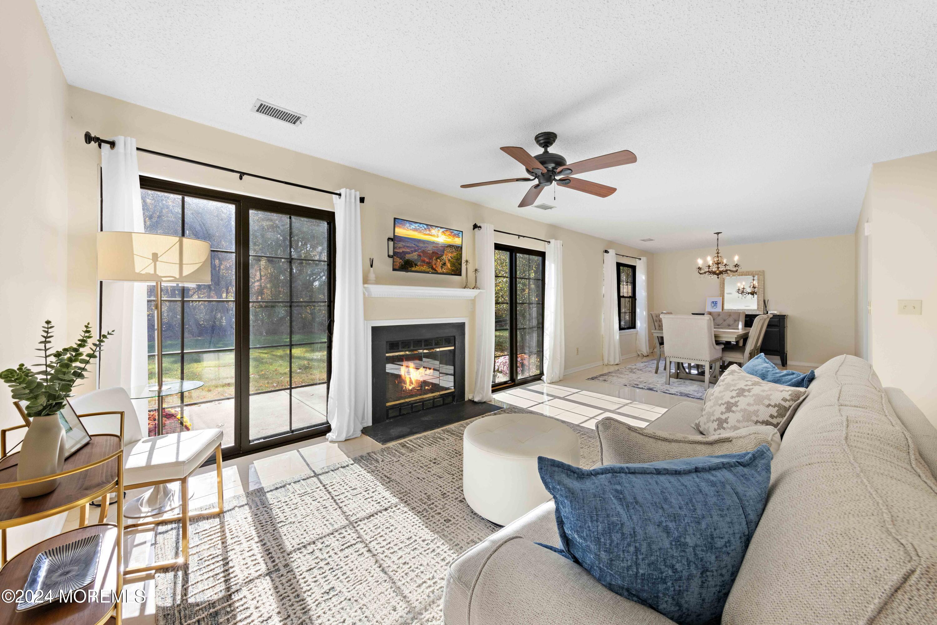 45 Rawson Circle, 1402