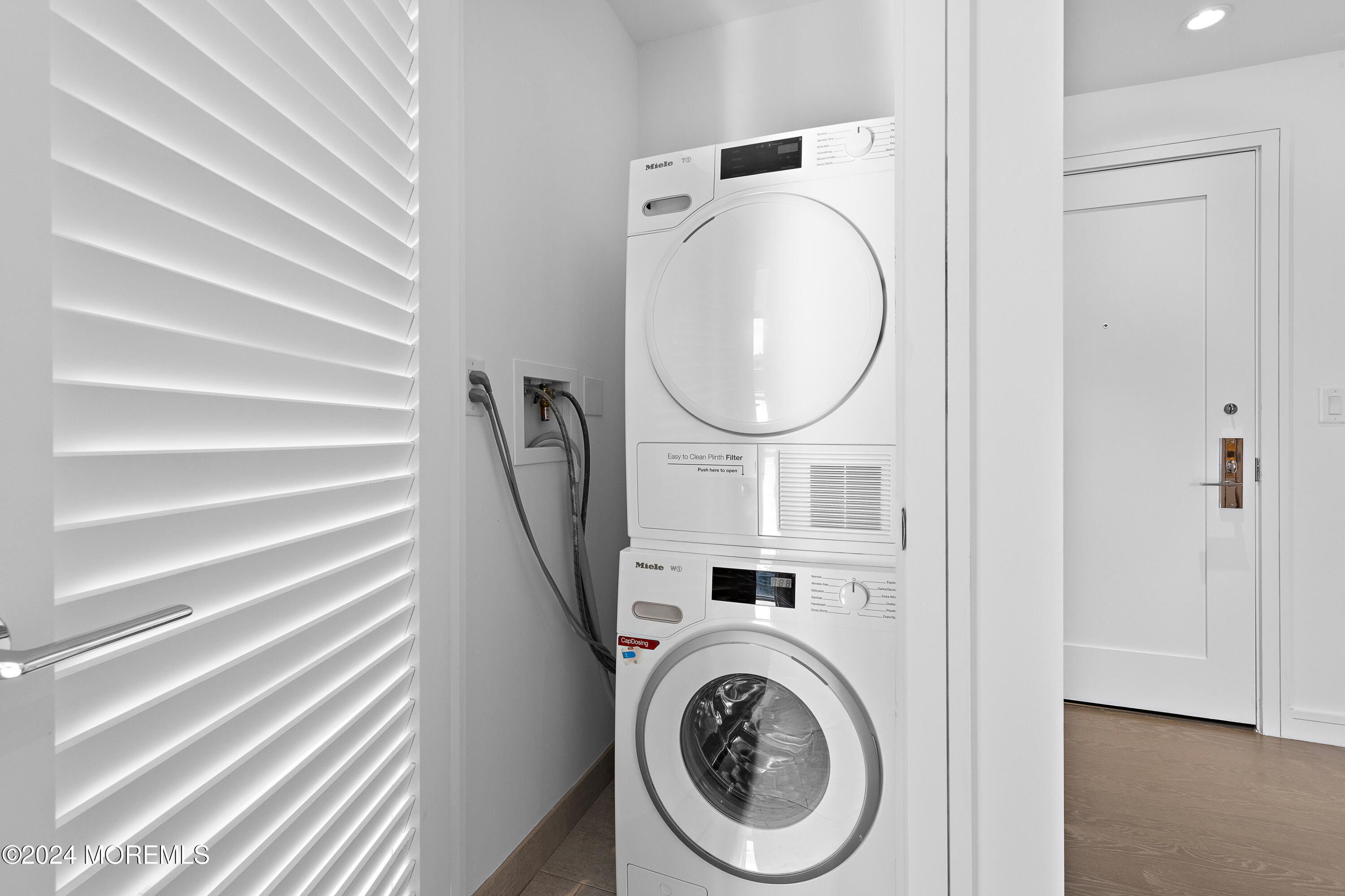 20 Melrose Terrace, 605