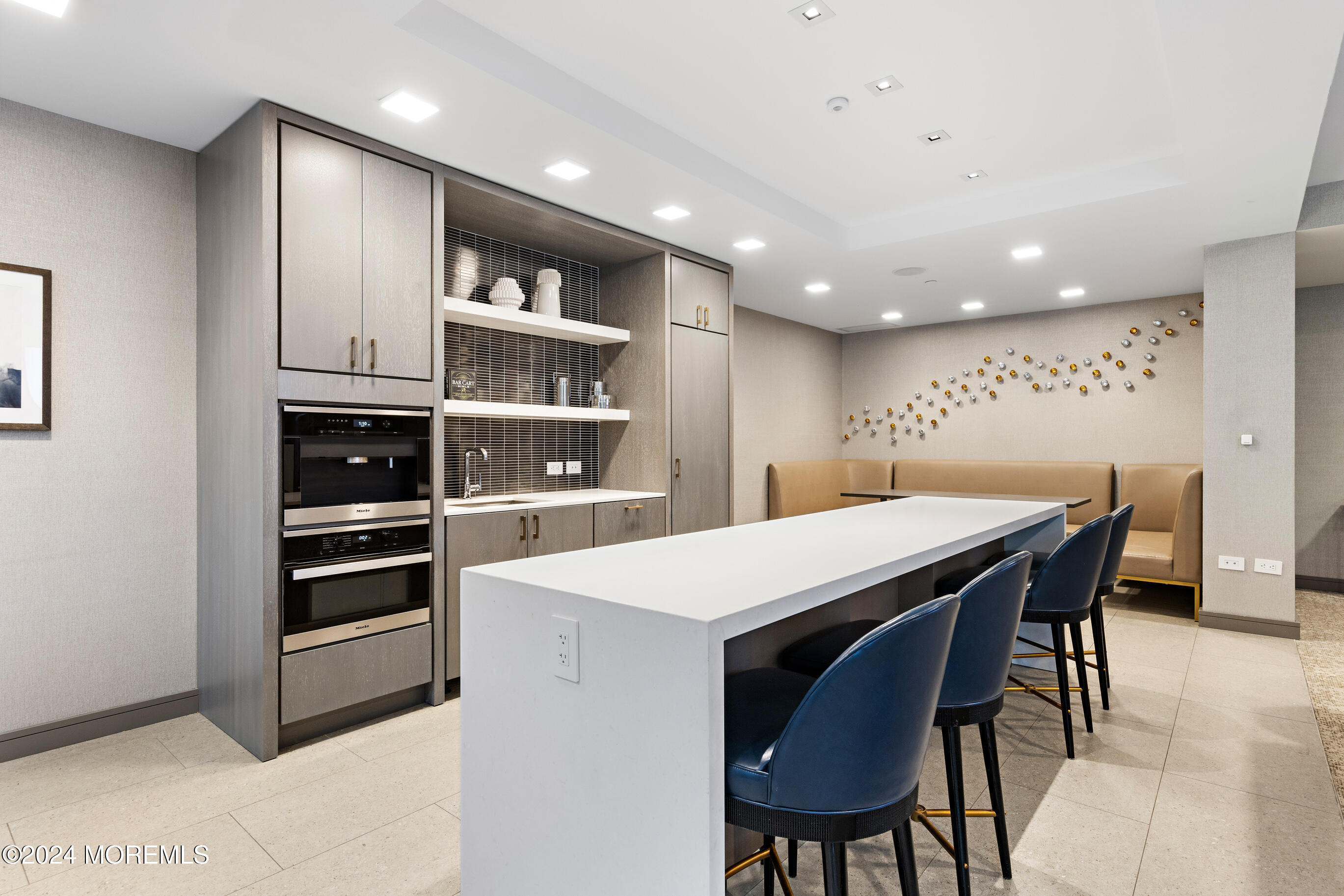 20 Melrose Terrace, 605