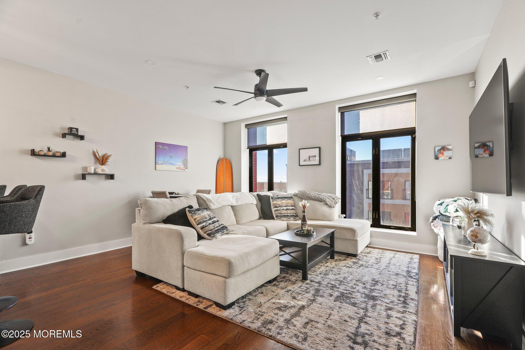 707 Bangs Avenue 405